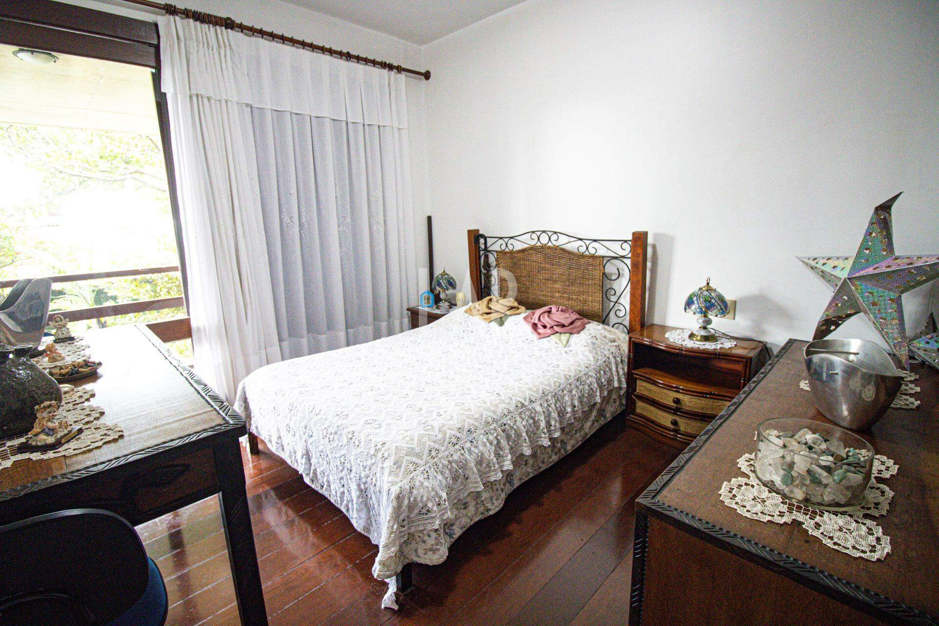 Casa de 5 quartos à venda, Belvedere, Belo Horizonte - MG