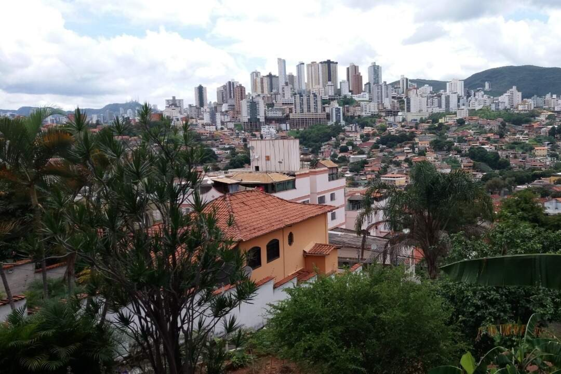Casa de 5 quartos à venda, Parque São José, Belo Horizonte - MG