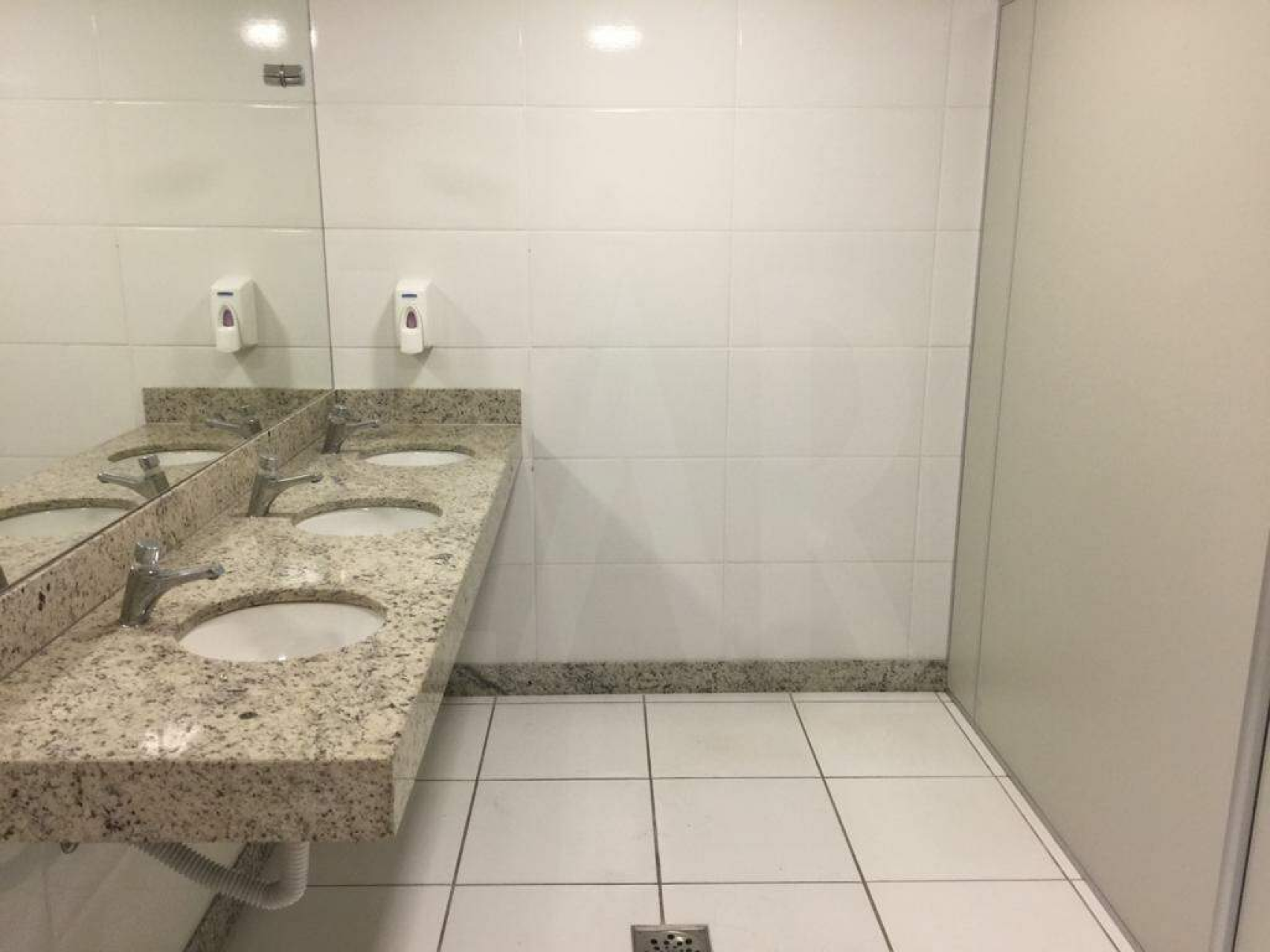 Prédio para alugar, Estoril, Belo Horizonte - MG
