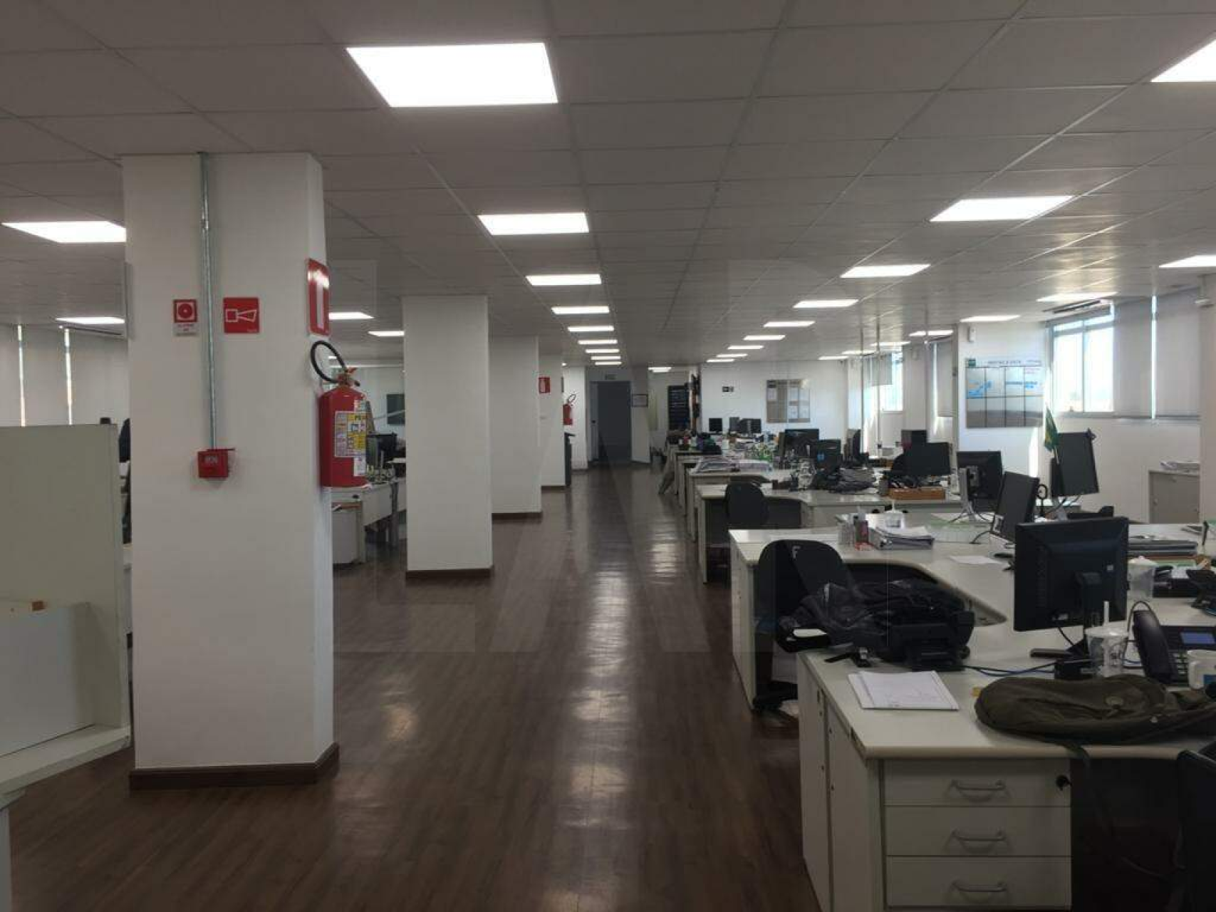 Prédio para alugar, Estoril, Belo Horizonte - MG