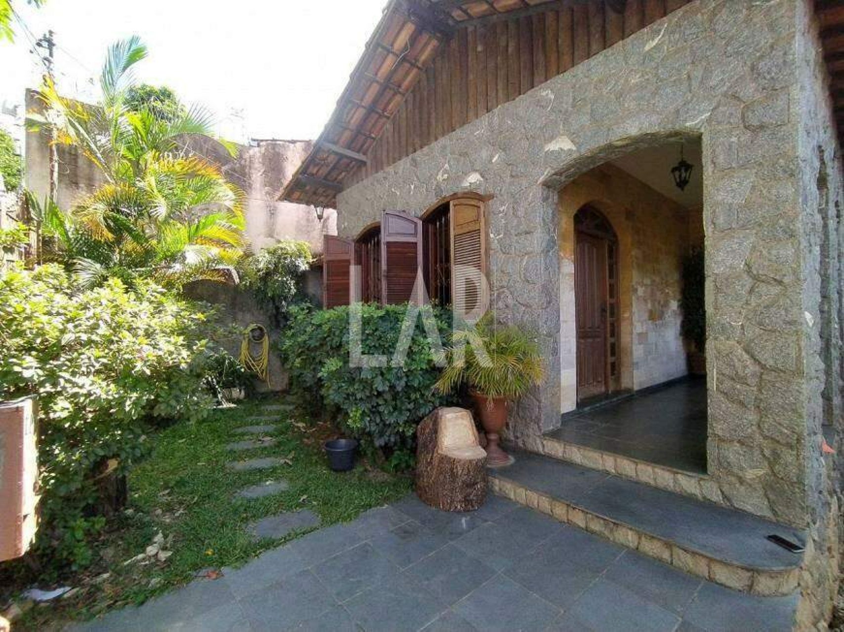 Casa de 3 quartos à venda, Santa Amélia, Belo Horizonte - MG