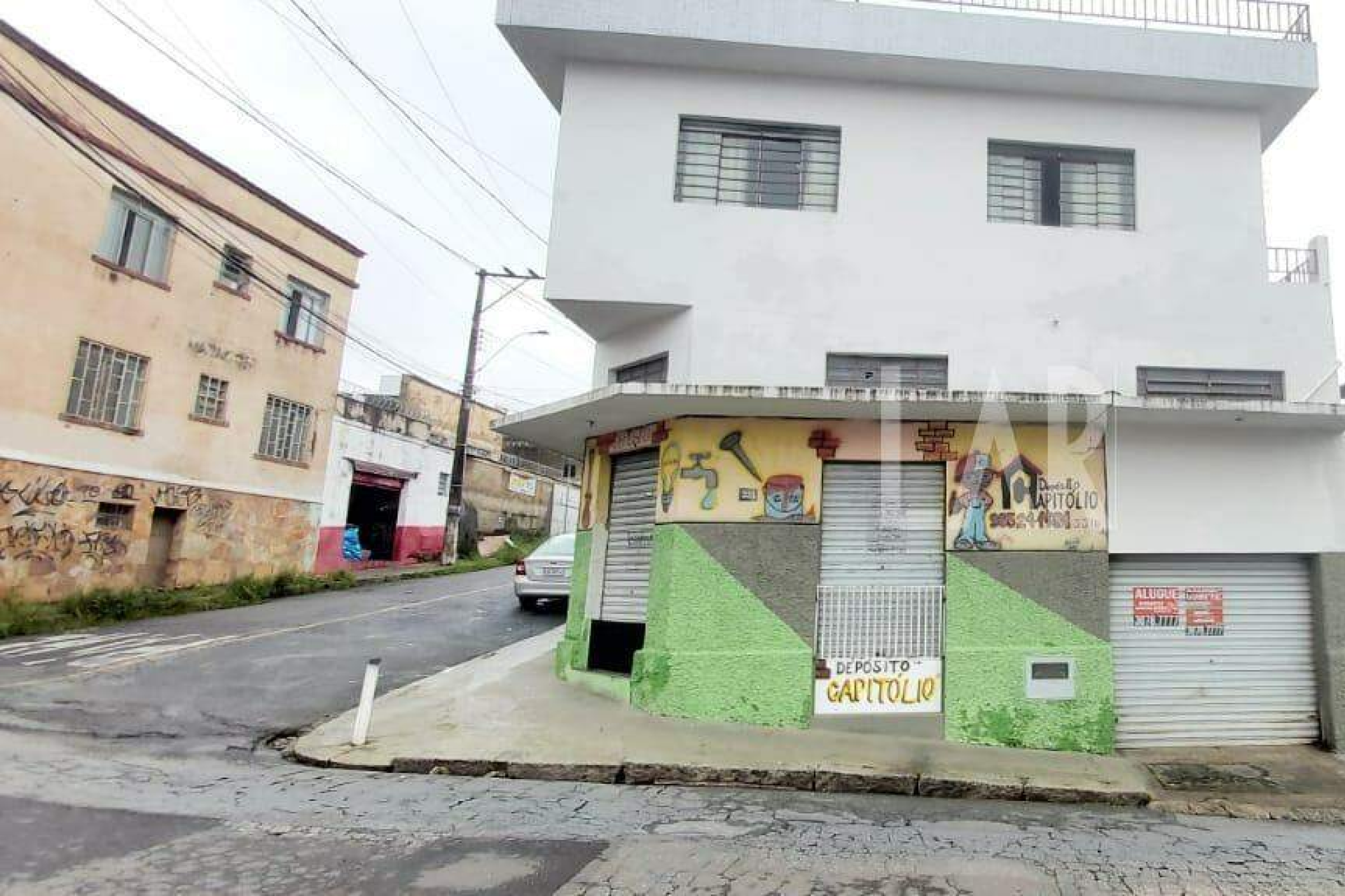 Prédio de 4 quartos à venda, Santo André, Belo Horizonte - MG