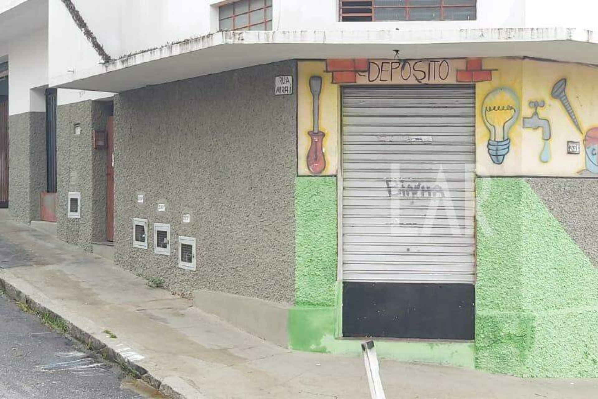 Prédio de 4 quartos à venda, Santo André, Belo Horizonte - MG