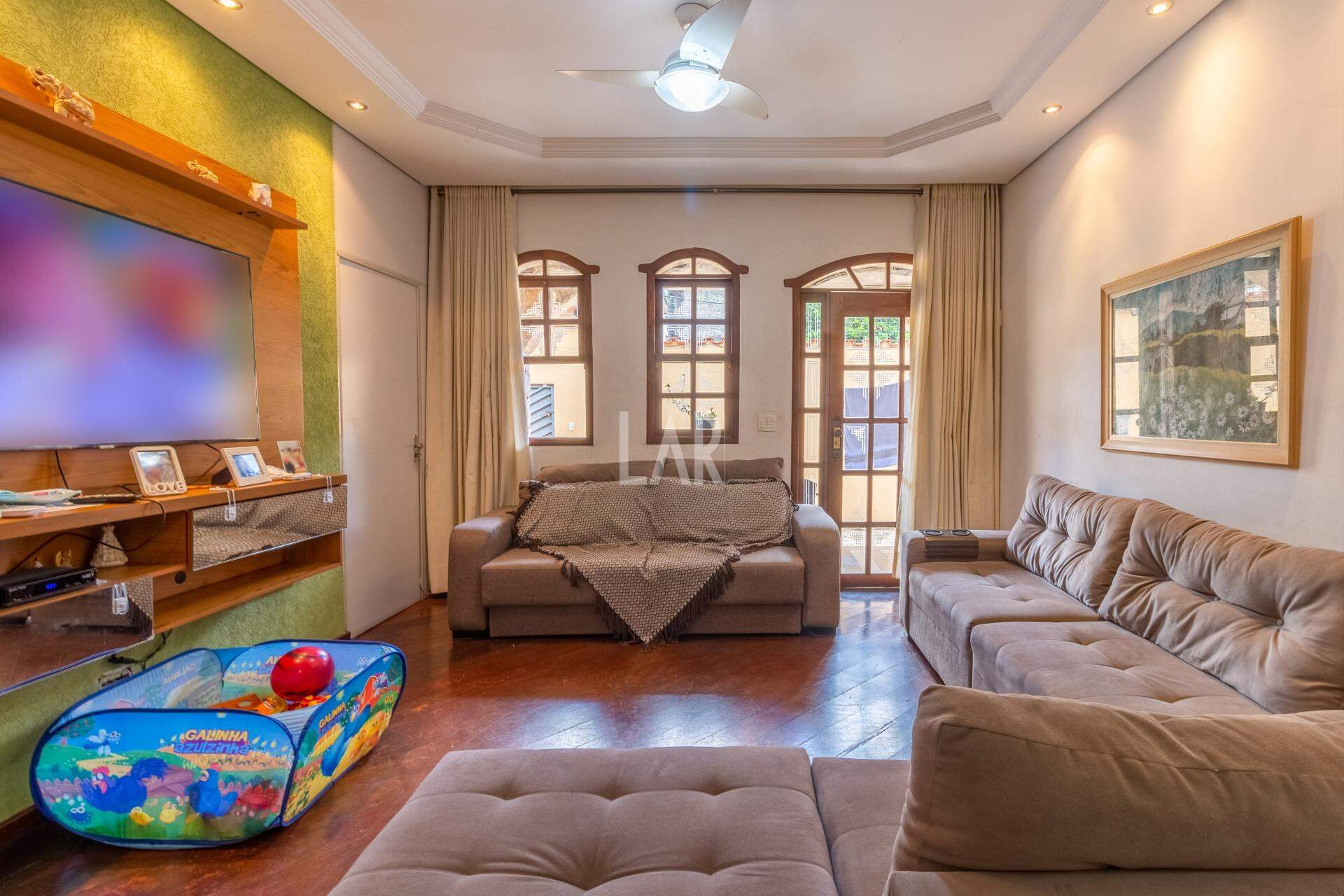 Casa de 4 quartos à venda, João Pinheiro, Belo Horizonte - MG