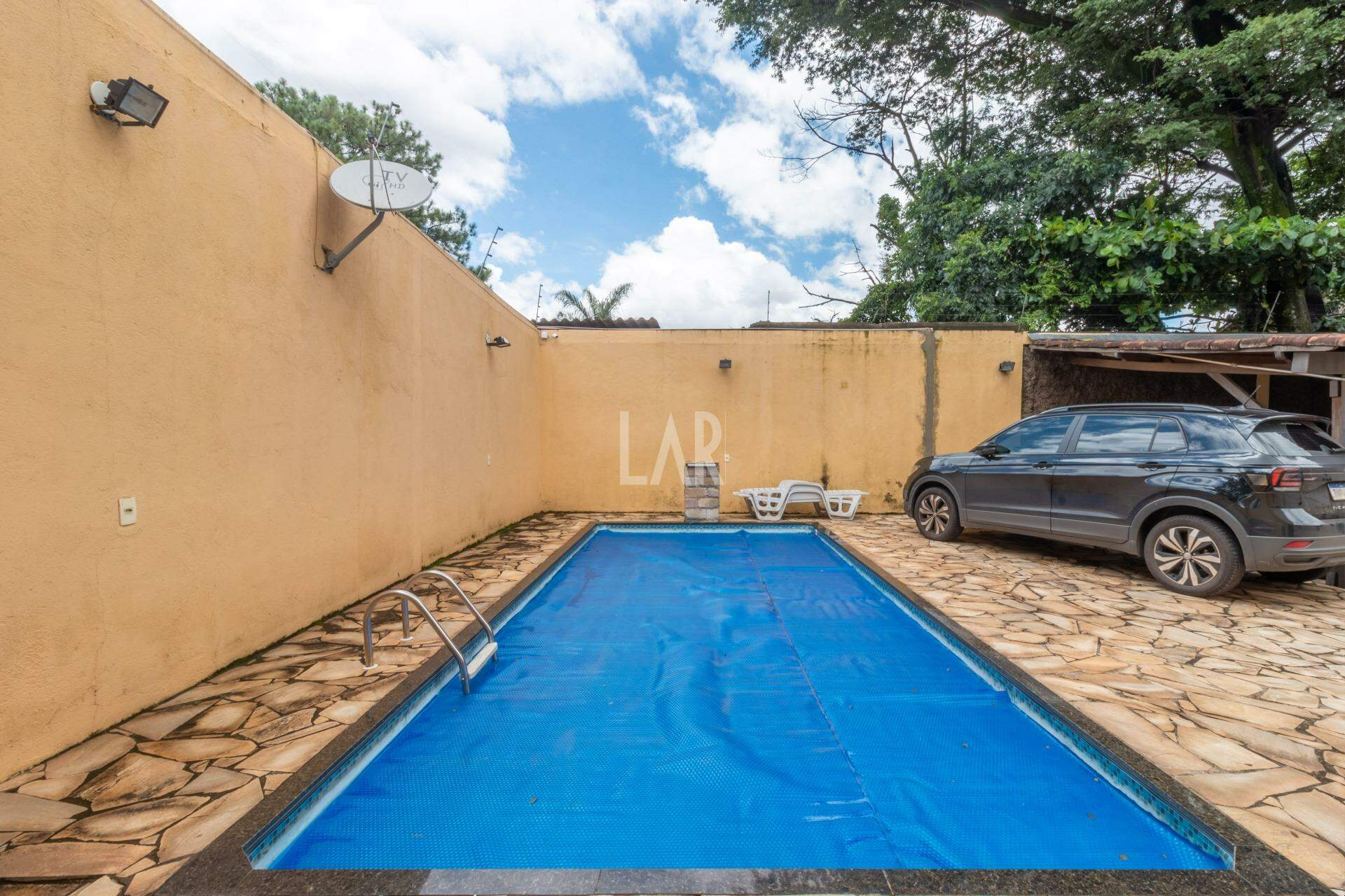 Casa de 4 quartos à venda, João Pinheiro, Belo Horizonte - MG