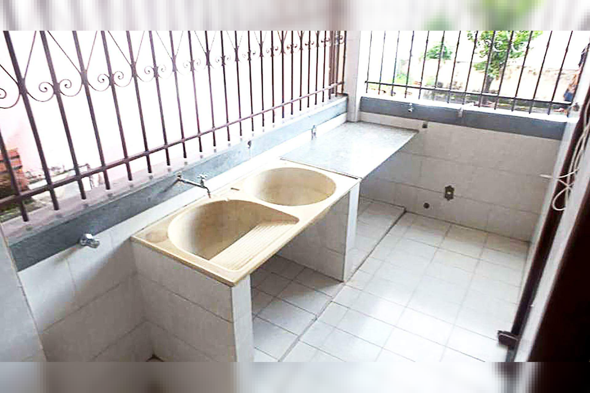 Casa de 3 quartos à venda, Santa Amélia, Belo Horizonte - MG