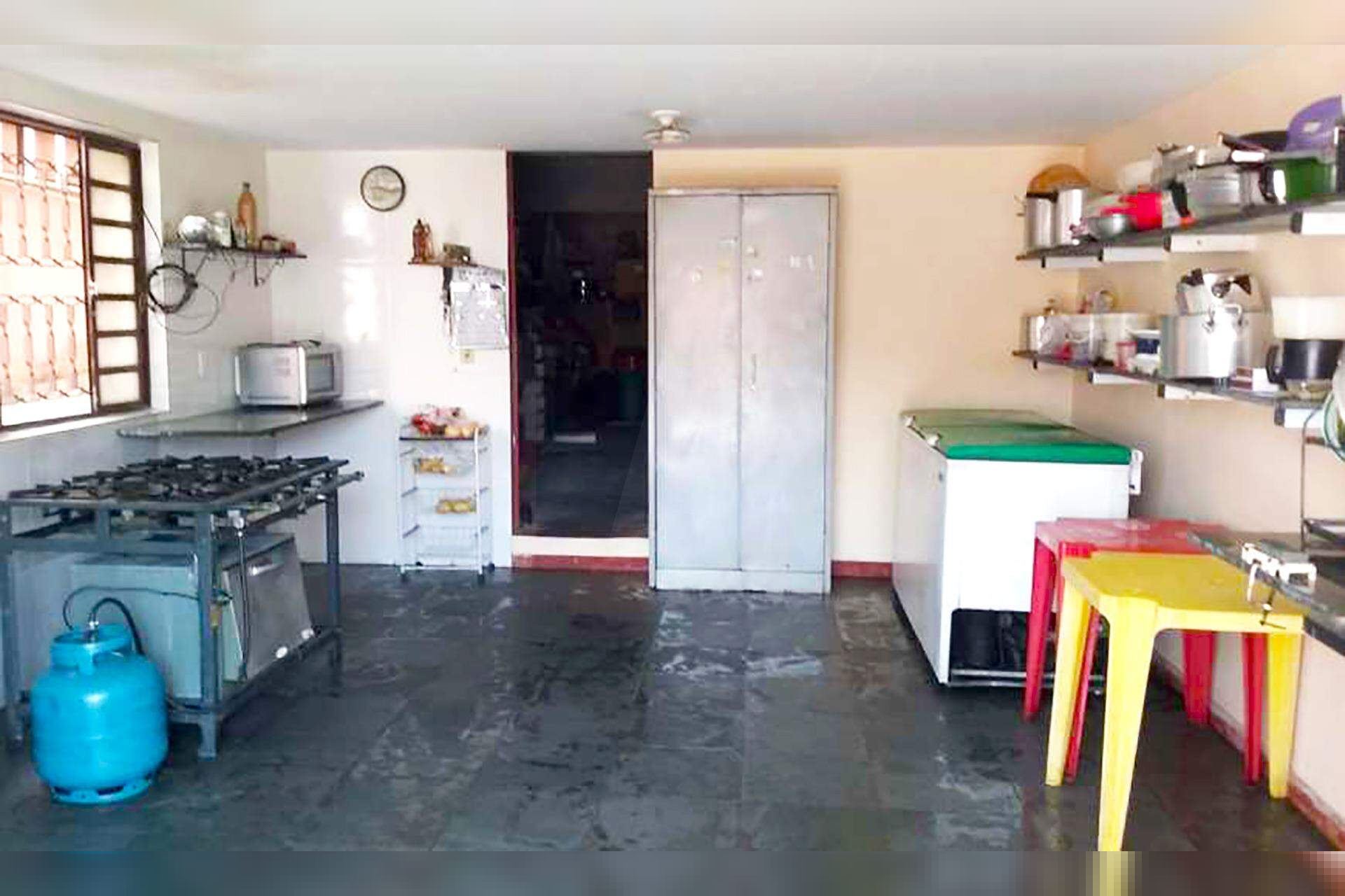 Casa de 3 quartos à venda, Santa Amélia, Belo Horizonte - MG