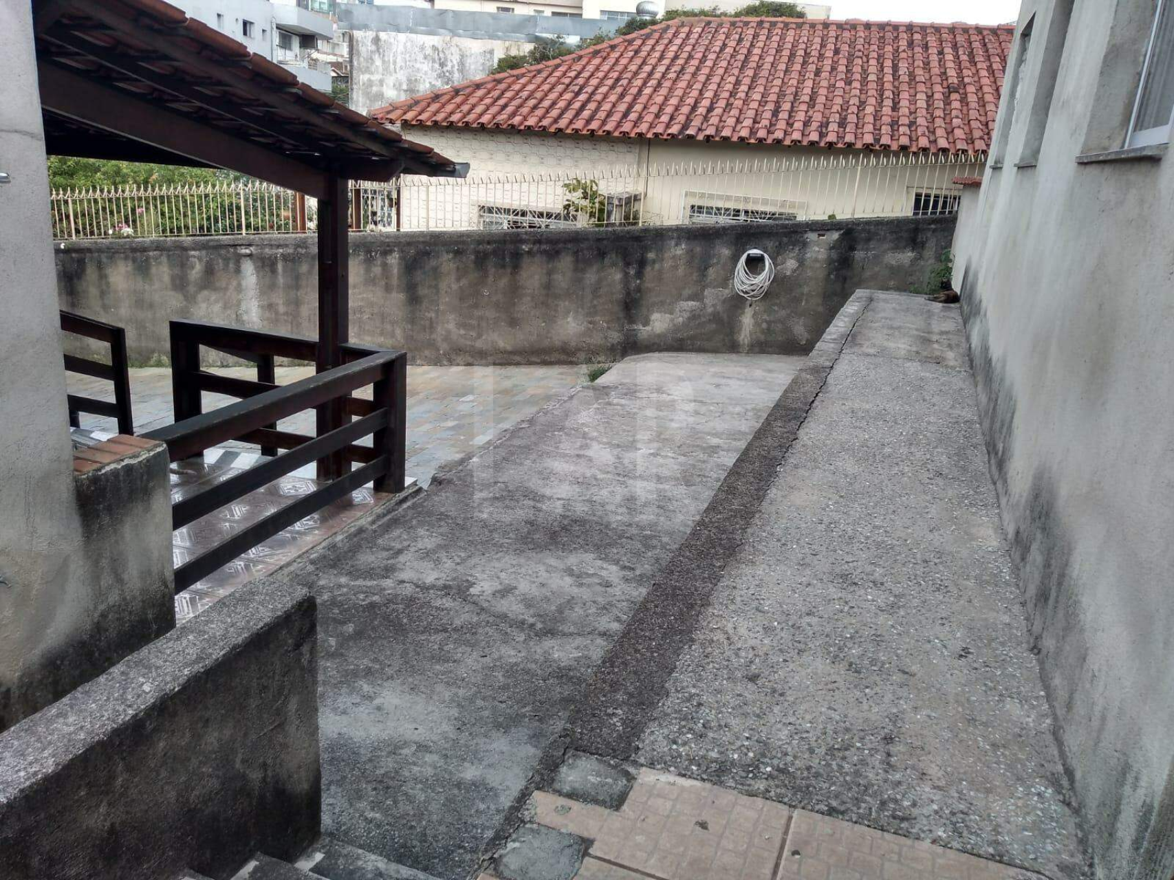 Casa de 4 quartos à venda, Nova Suíssa, Belo Horizonte - MG