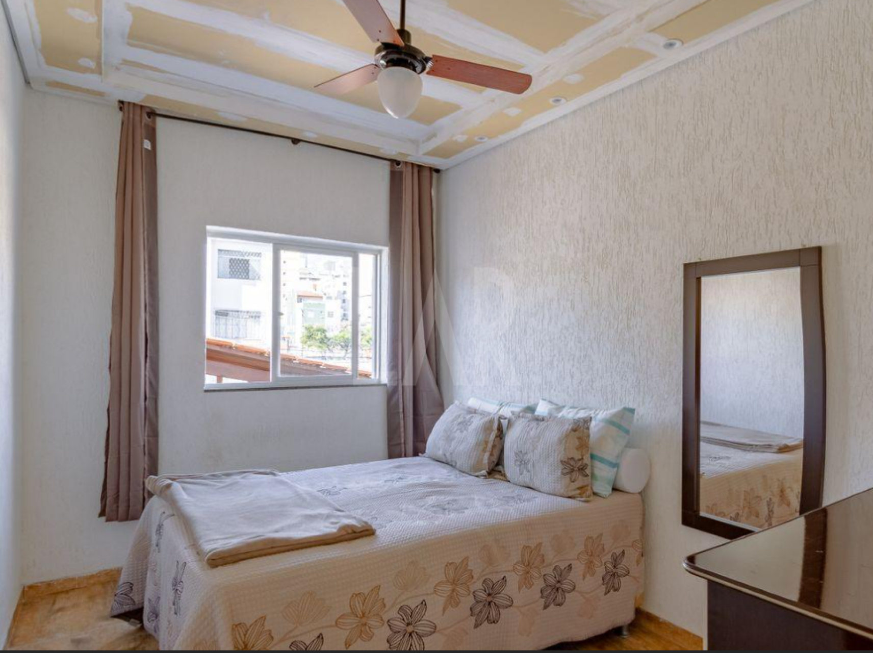 Casa de 4 quartos à venda, Nova Suíssa, Belo Horizonte - MG