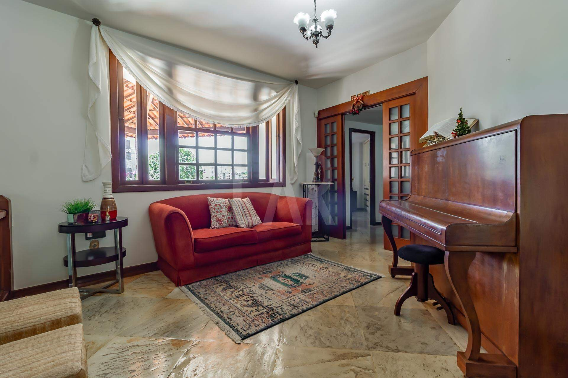 Casa de 6 quartos à venda, Paquetá, Belo Horizonte - MG
