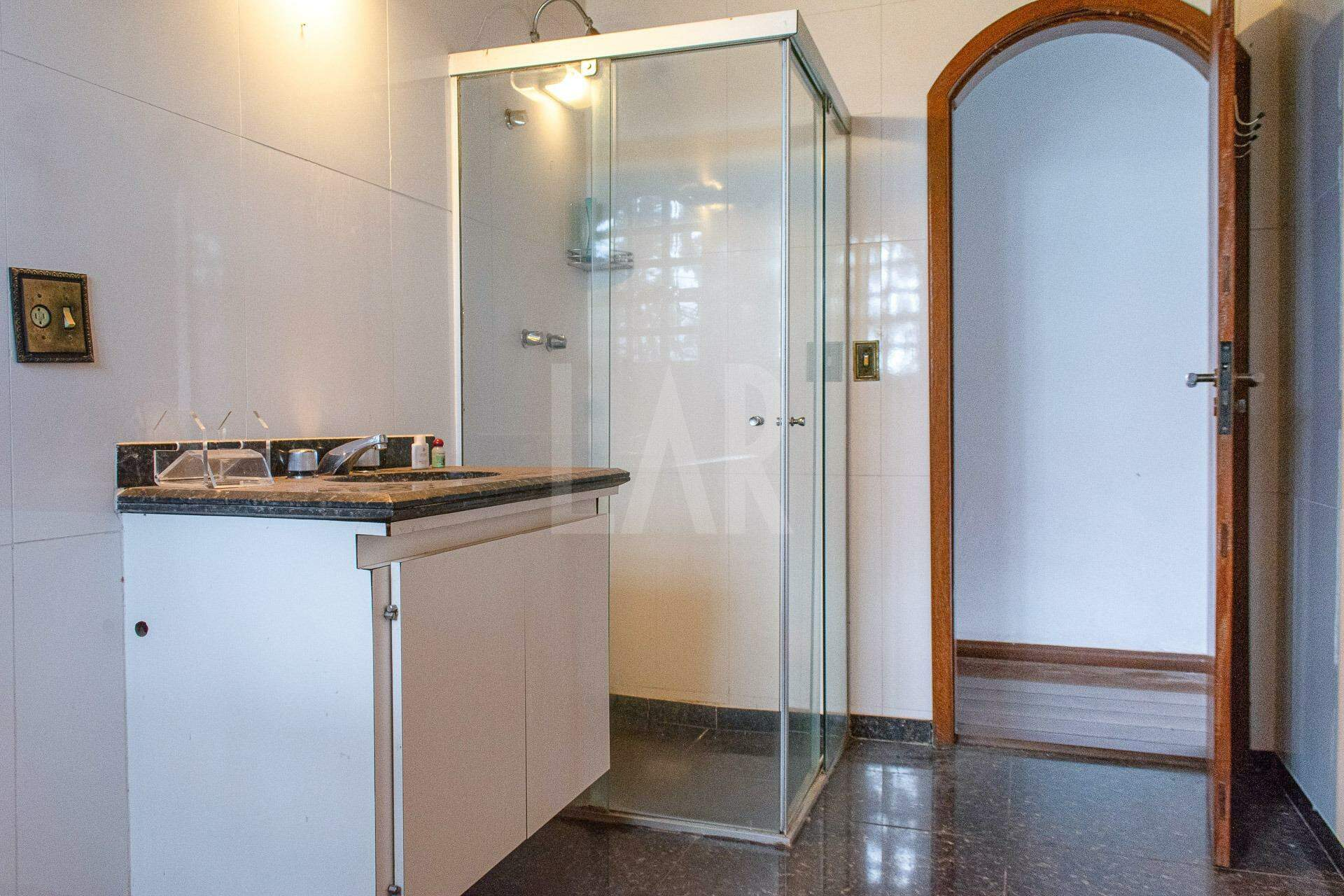 Casa de 4 quartos para alugar, Belvedere, Belo Horizonte - MG