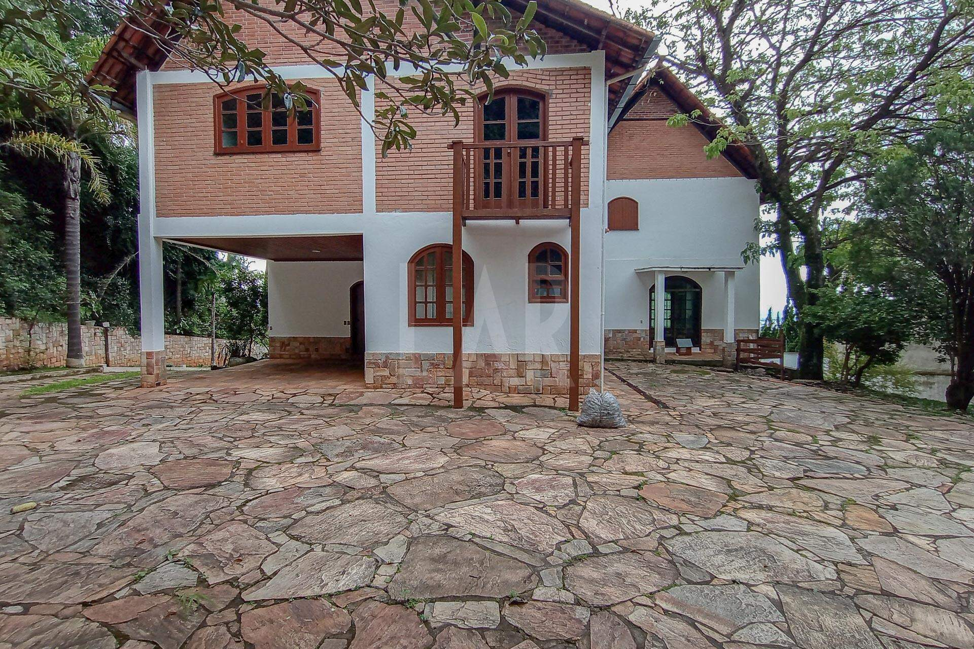 Casa de 4 quartos para alugar, Belvedere, Belo Horizonte - MG