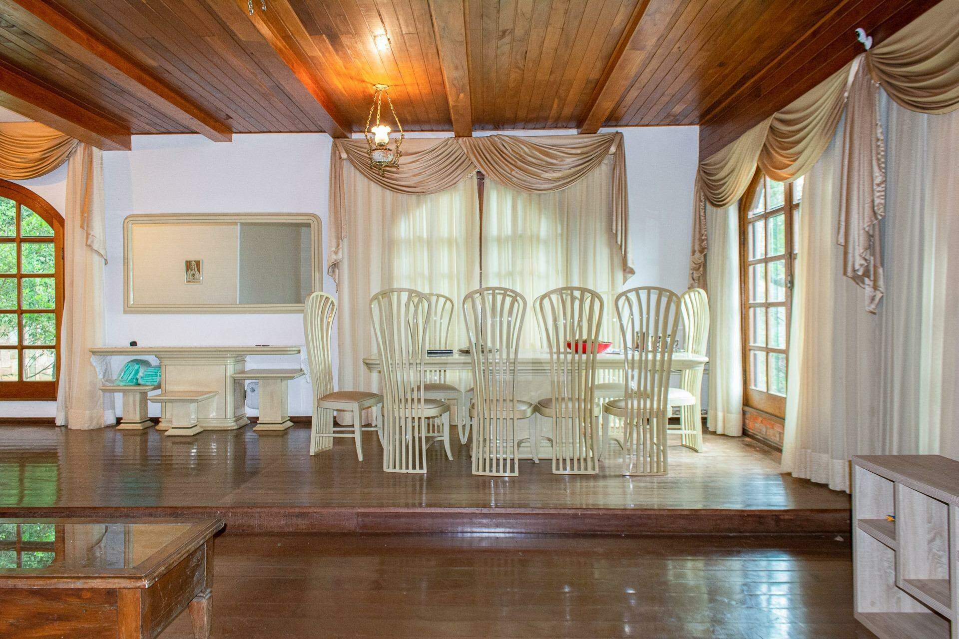 Casa de 4 quartos para alugar, Belvedere, Belo Horizonte - MG