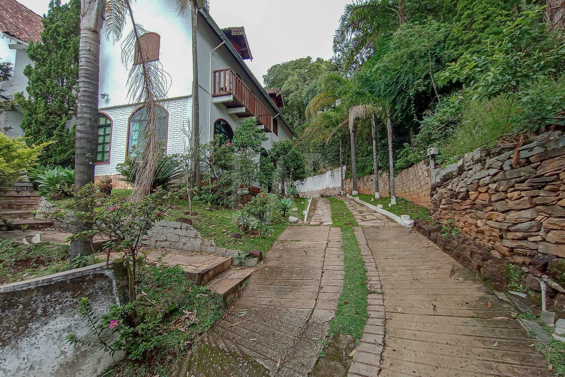 Casa de 4 quartos para alugar, Belvedere, Belo Horizonte - MG