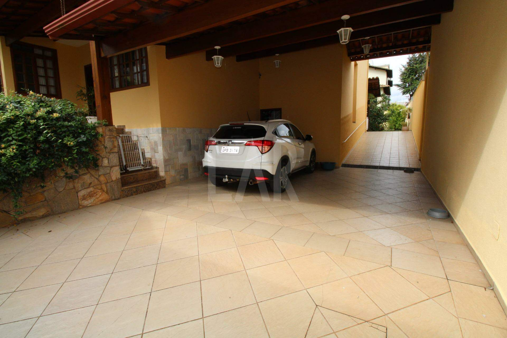 Casa de 4 quartos à venda, Castelo, Belo Horizonte - MG