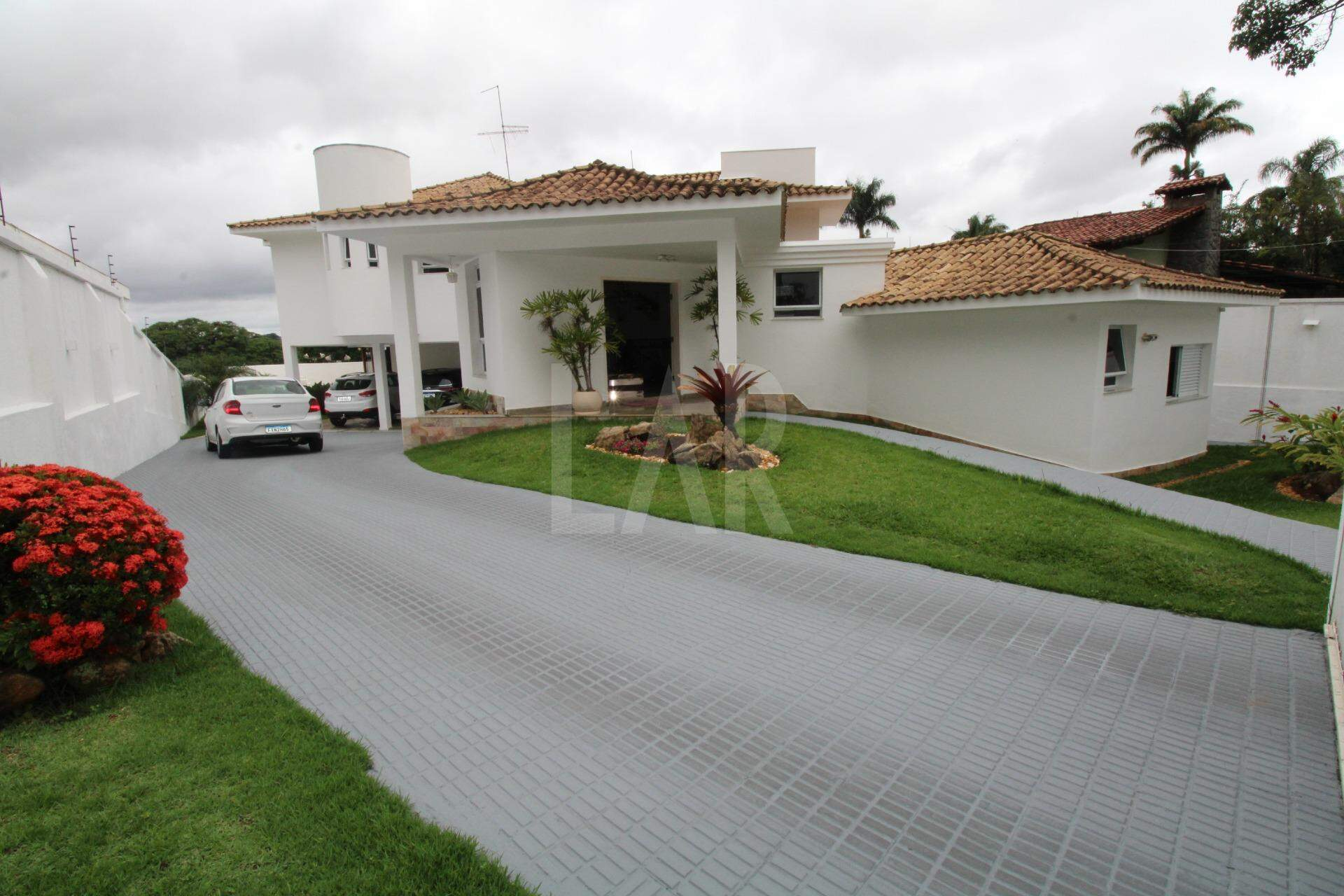 Casa de 5 quartos à venda, São Luiz, Belo Horizonte - MG