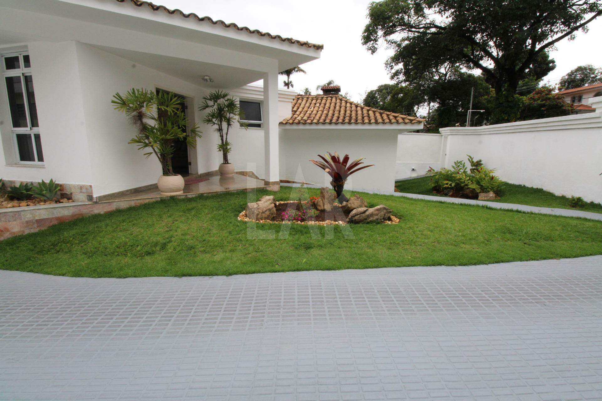 Casa de 5 quartos à venda, São Luiz, Belo Horizonte - MG