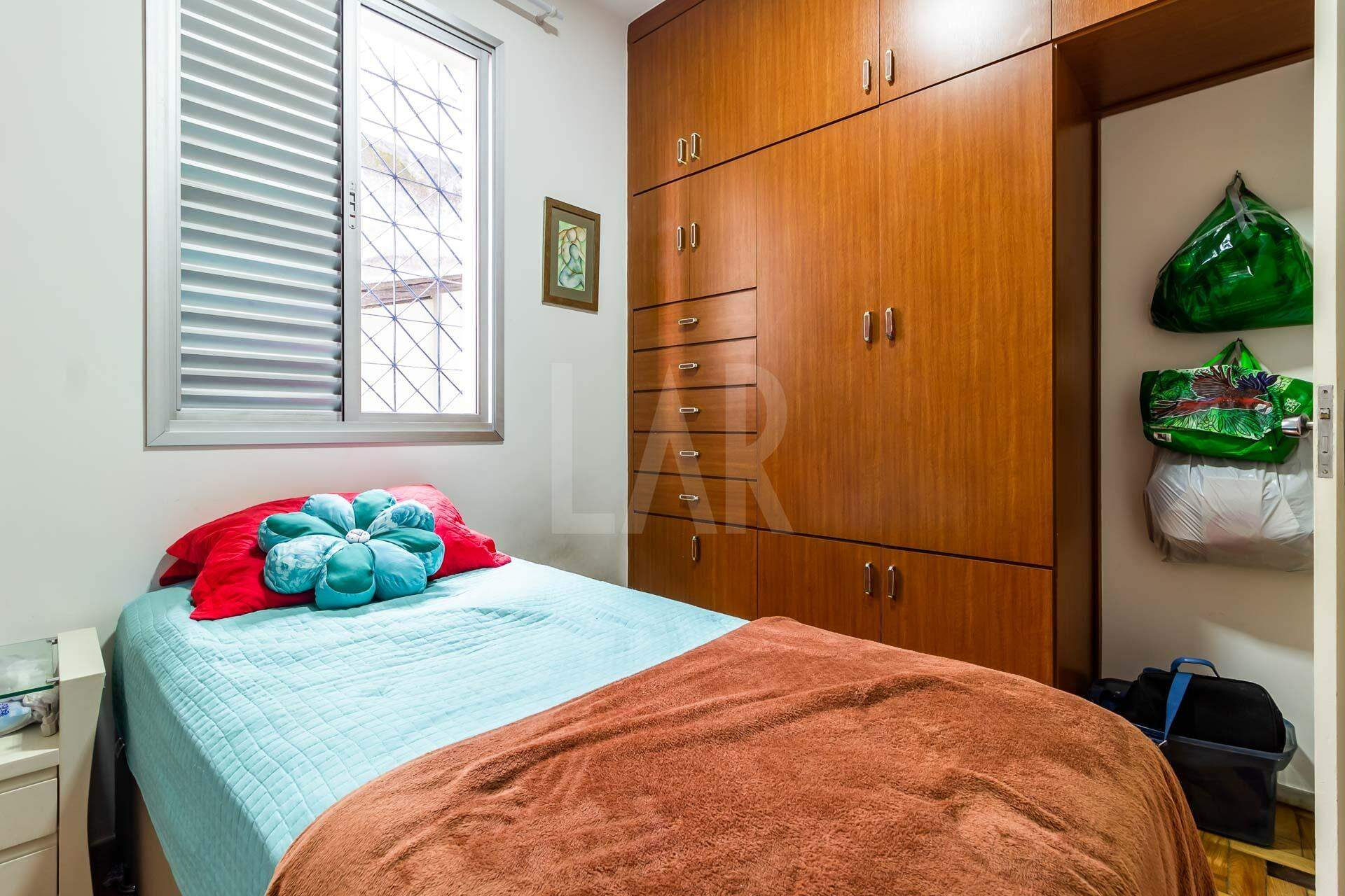Casa de 4 quartos para alugar, Colégio Batista, Belo Horizonte - MG
