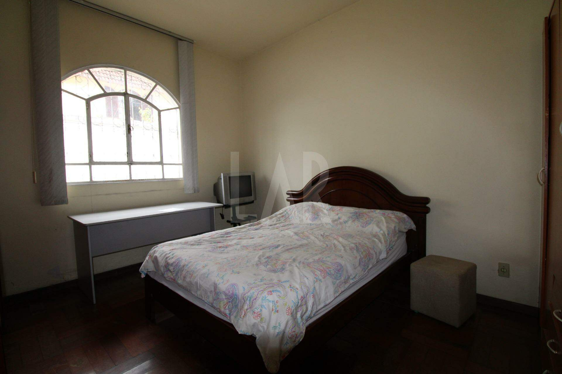 Casa de 5 quartos à venda, São Luiz, Belo Horizonte - MG