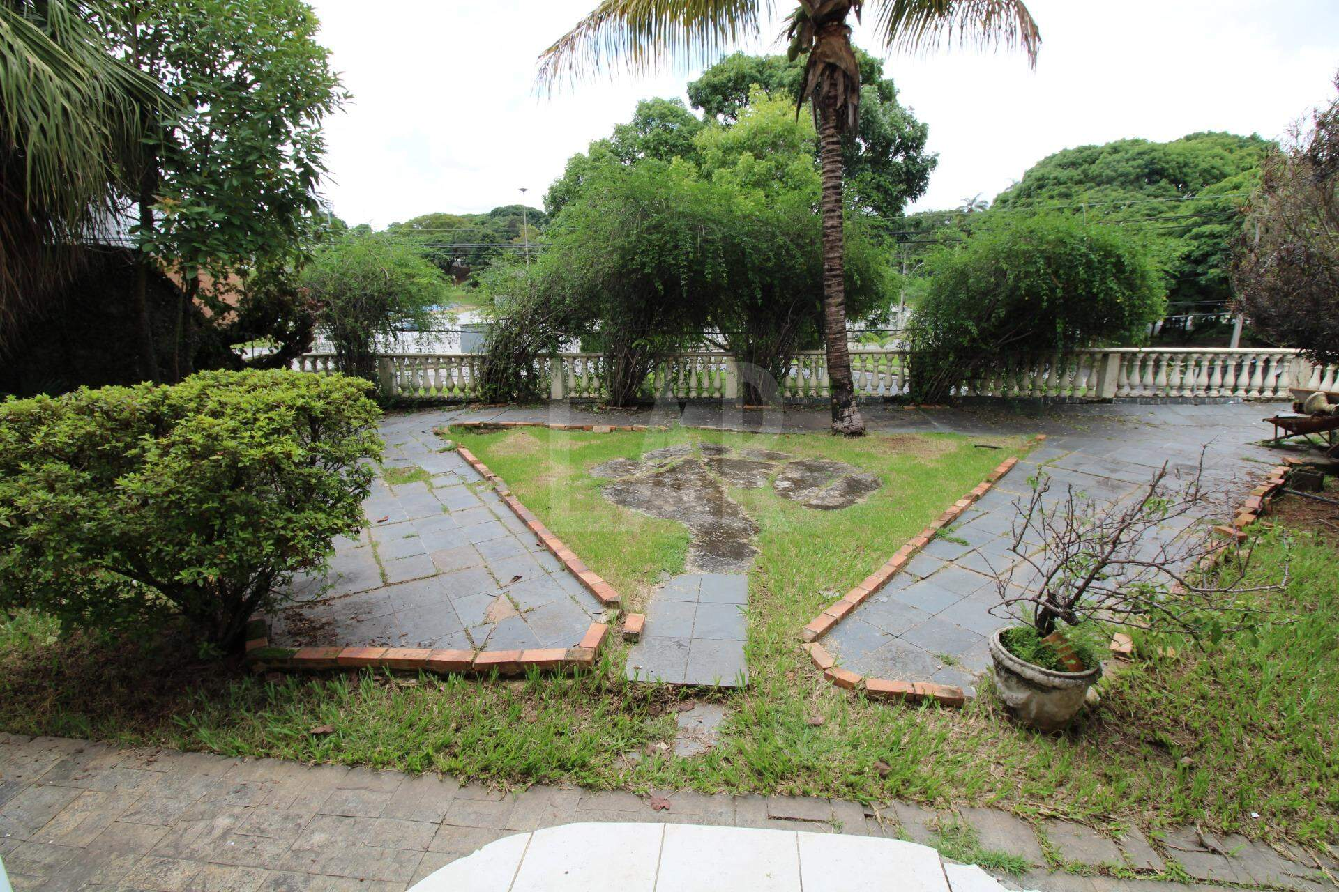 Casa de 5 quartos à venda, São Luiz, Belo Horizonte - MG