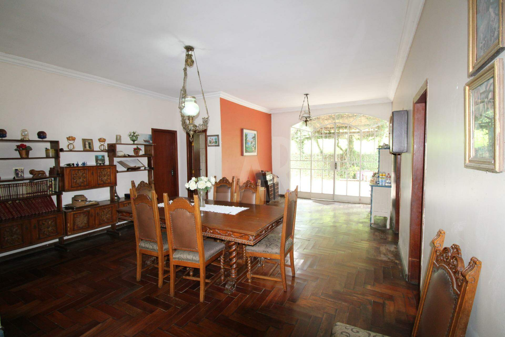 Casa de 5 quartos à venda, São Luiz, Belo Horizonte - MG