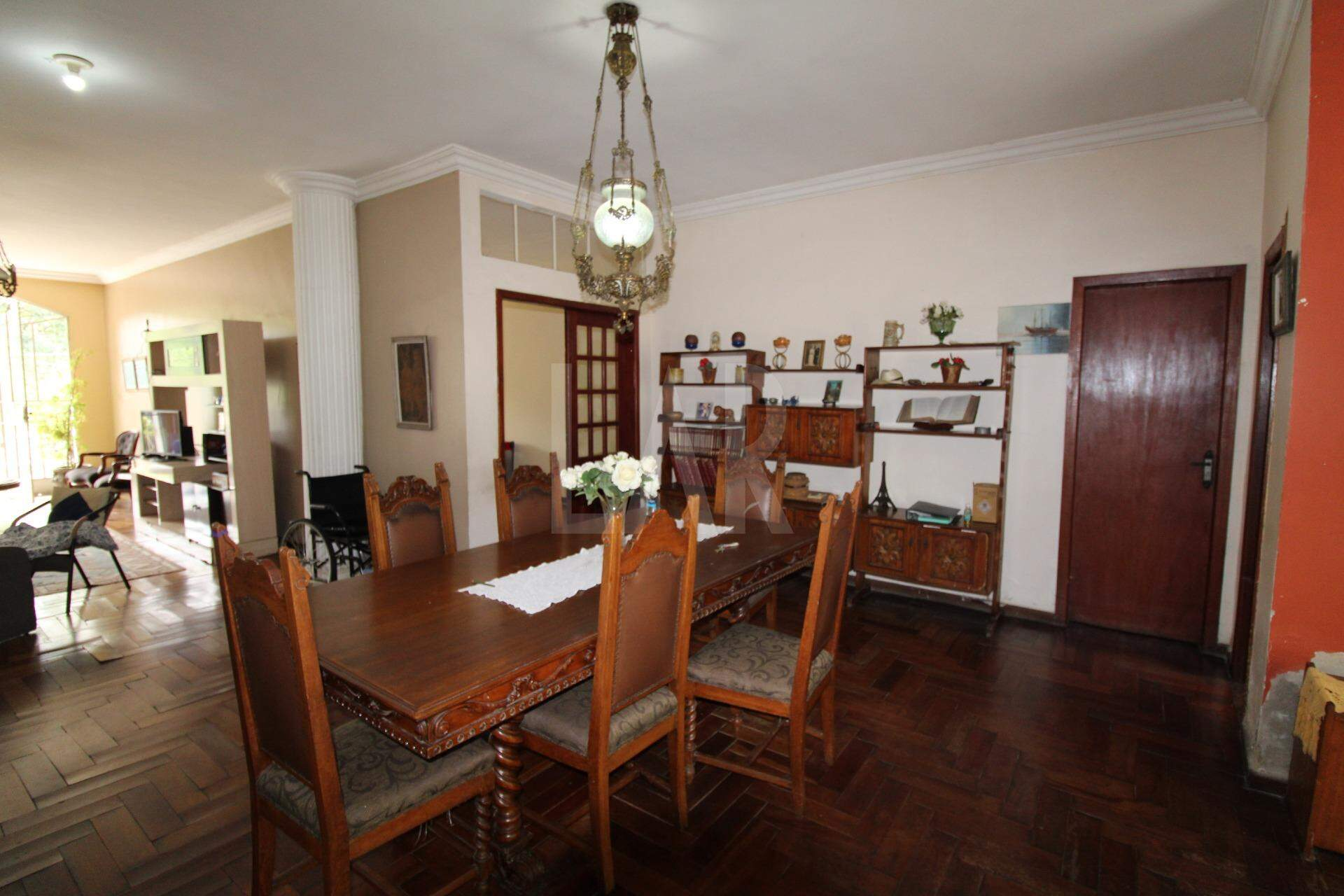 Casa de 5 quartos à venda, São Luiz, Belo Horizonte - MG