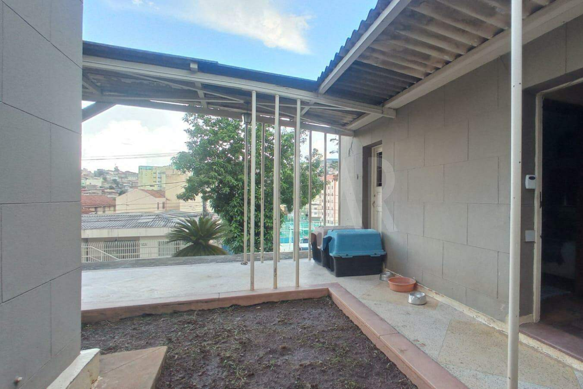 Casa de 3 quartos à venda, Santa Efigênia, Belo Horizonte - MG