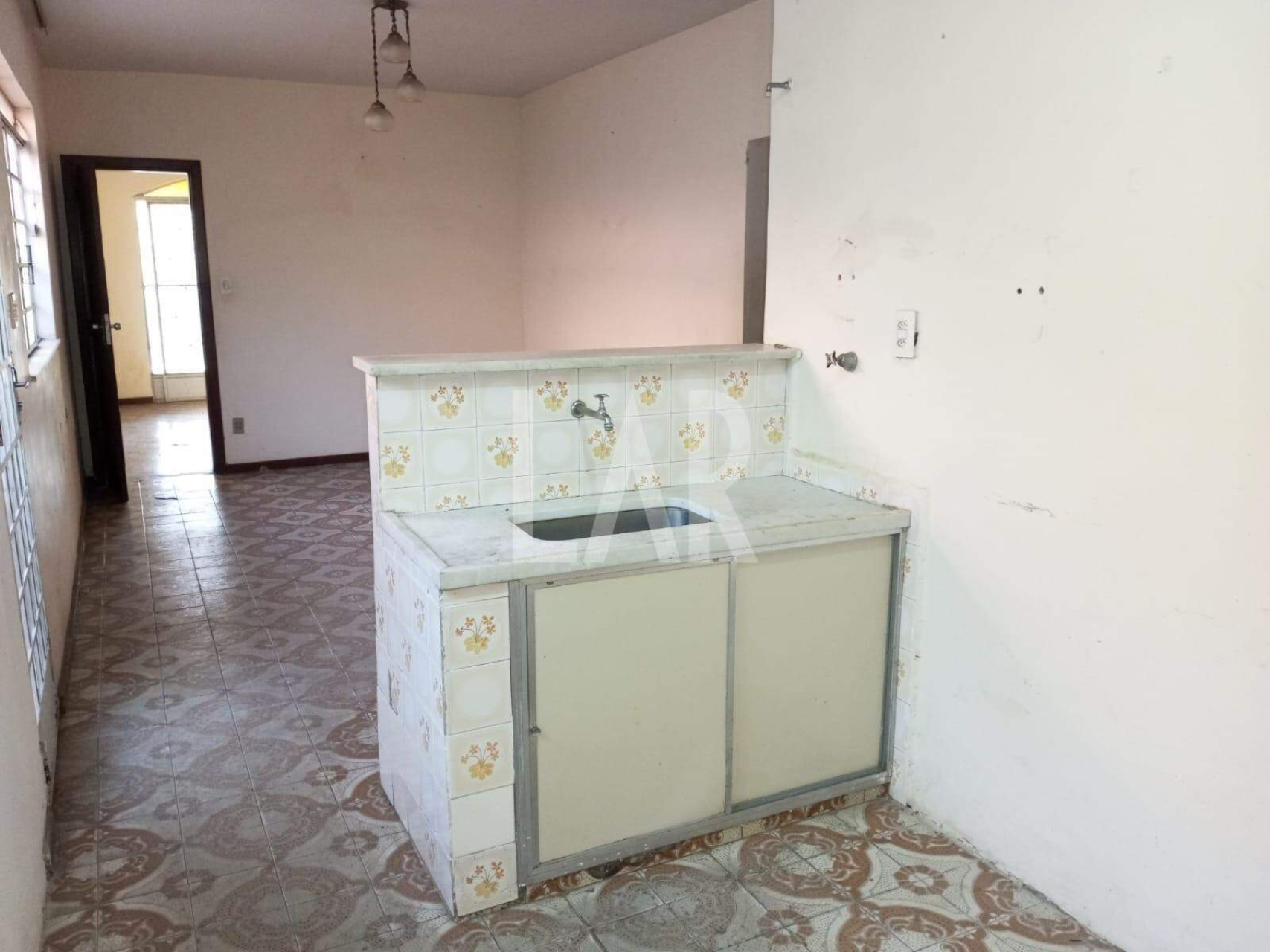 Casa de 4 quartos à venda, Aparecida, Belo Horizonte - MG