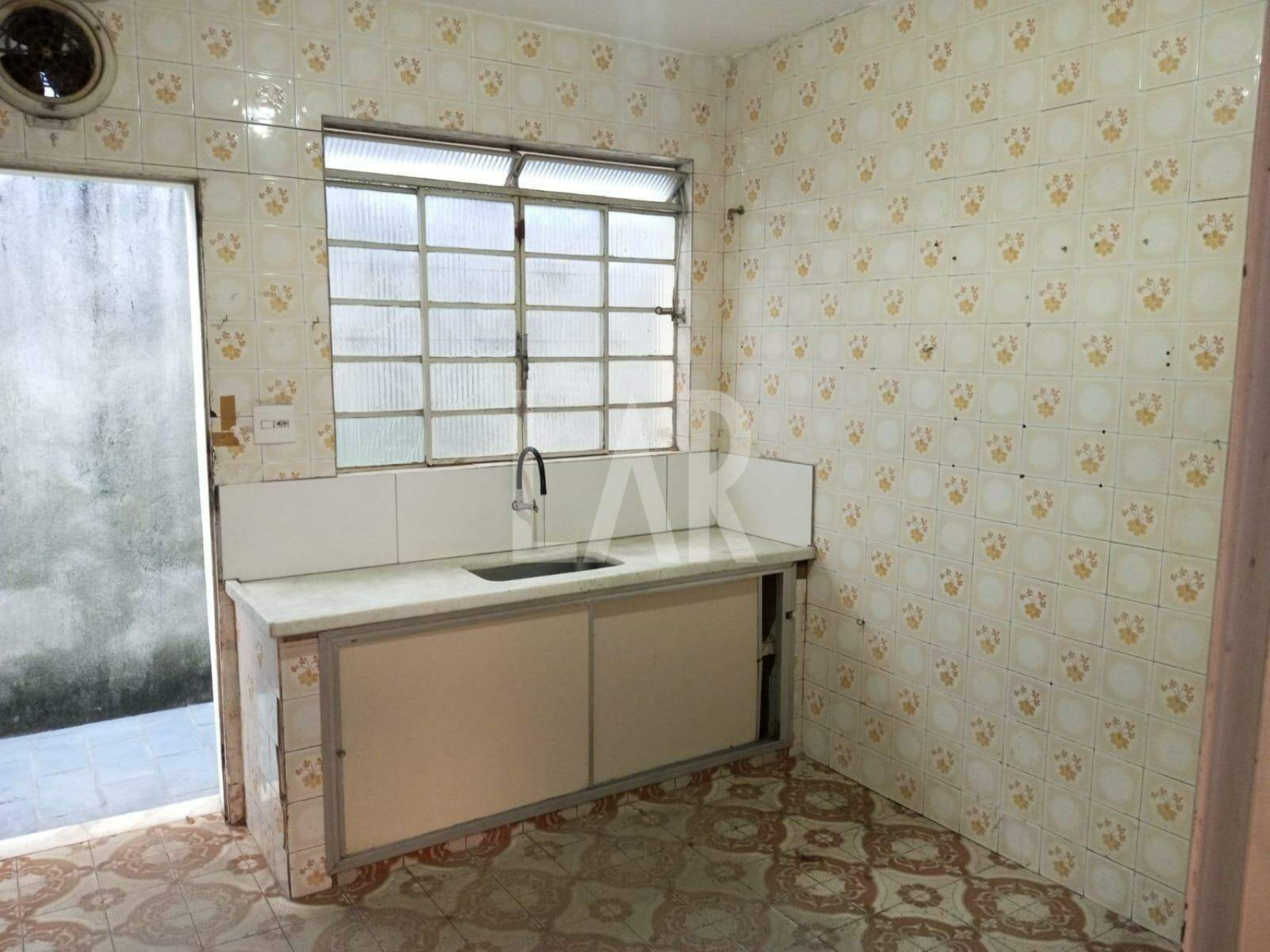 Casa de 4 quartos à venda, Aparecida, Belo Horizonte - MG