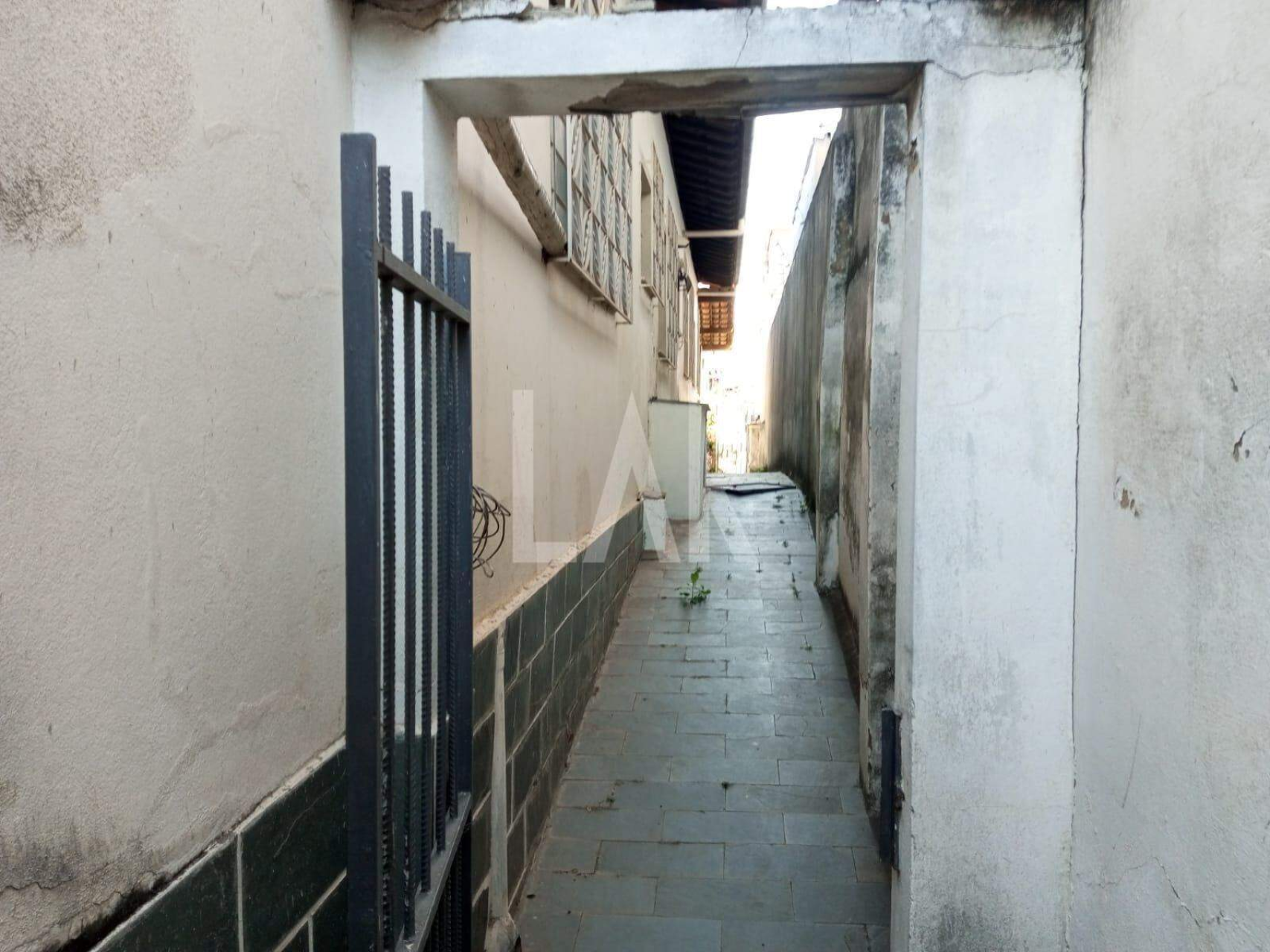 Casa de 4 quartos à venda, Aparecida, Belo Horizonte - MG