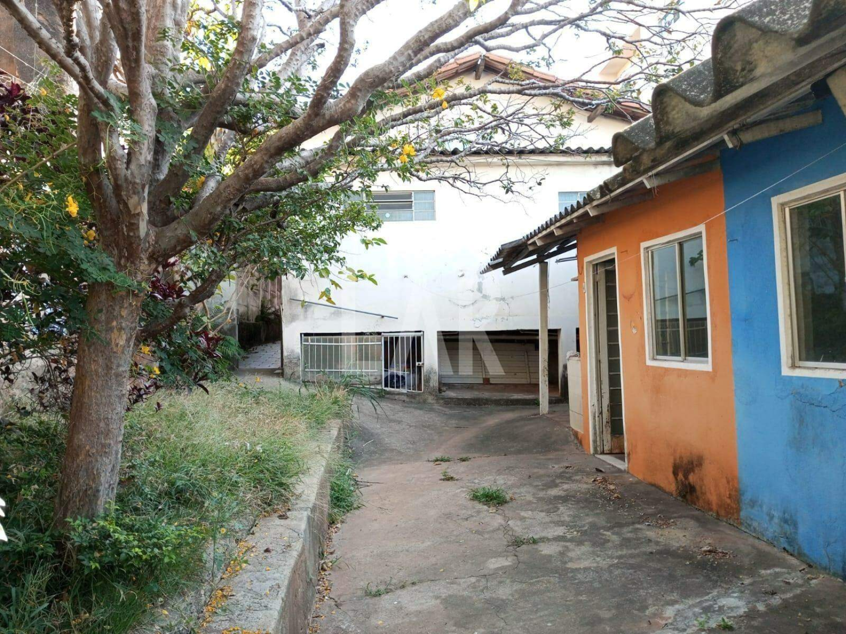 Casa de 4 quartos à venda, Aparecida, Belo Horizonte - MG