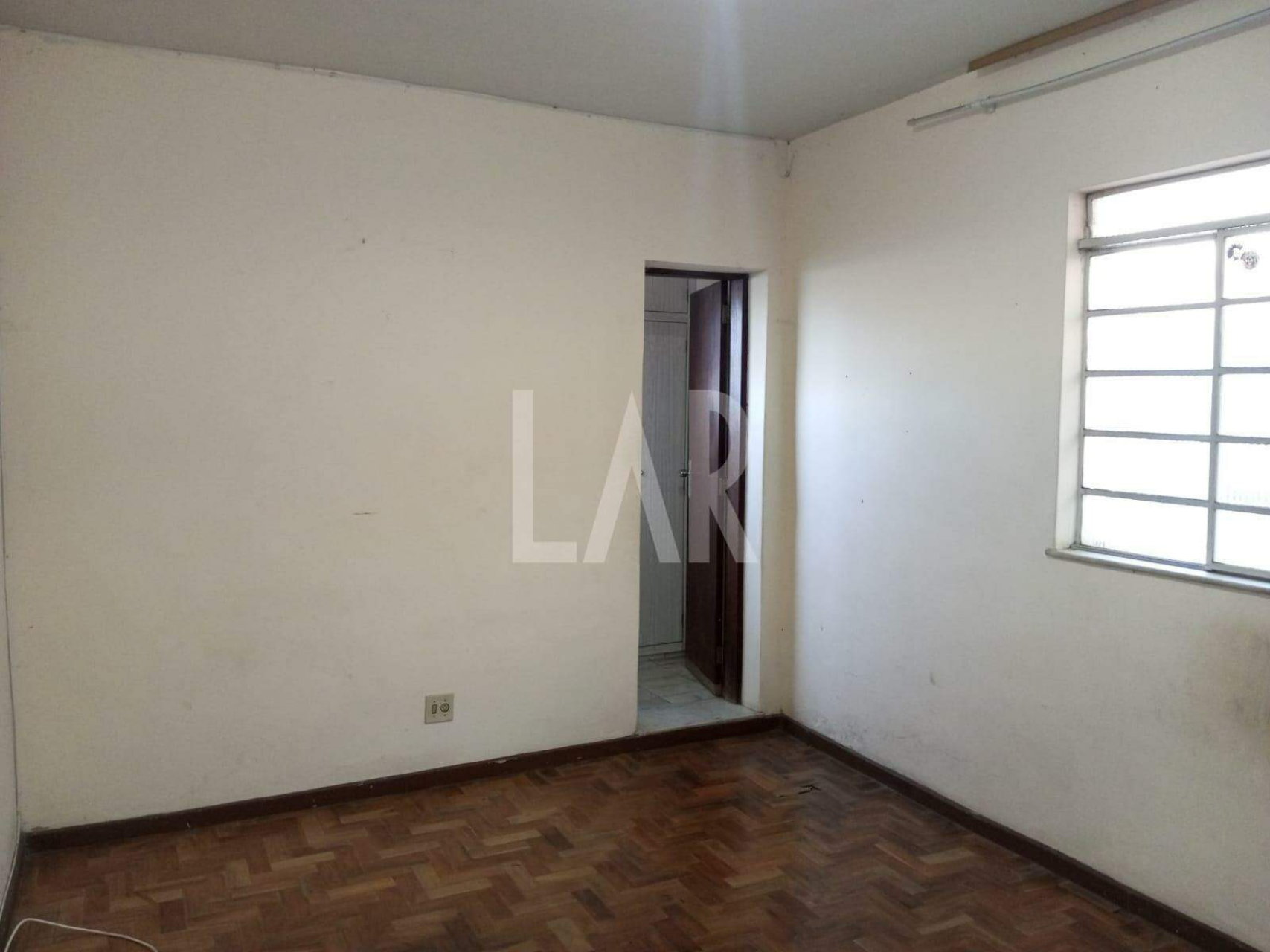 Casa de 4 quartos à venda, Aparecida, Belo Horizonte - MG