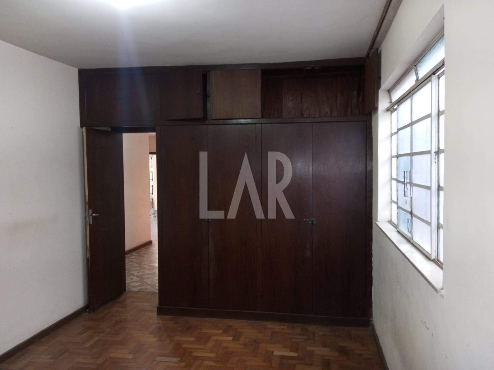 Casa de 4 quartos à venda, Aparecida, Belo Horizonte - MG