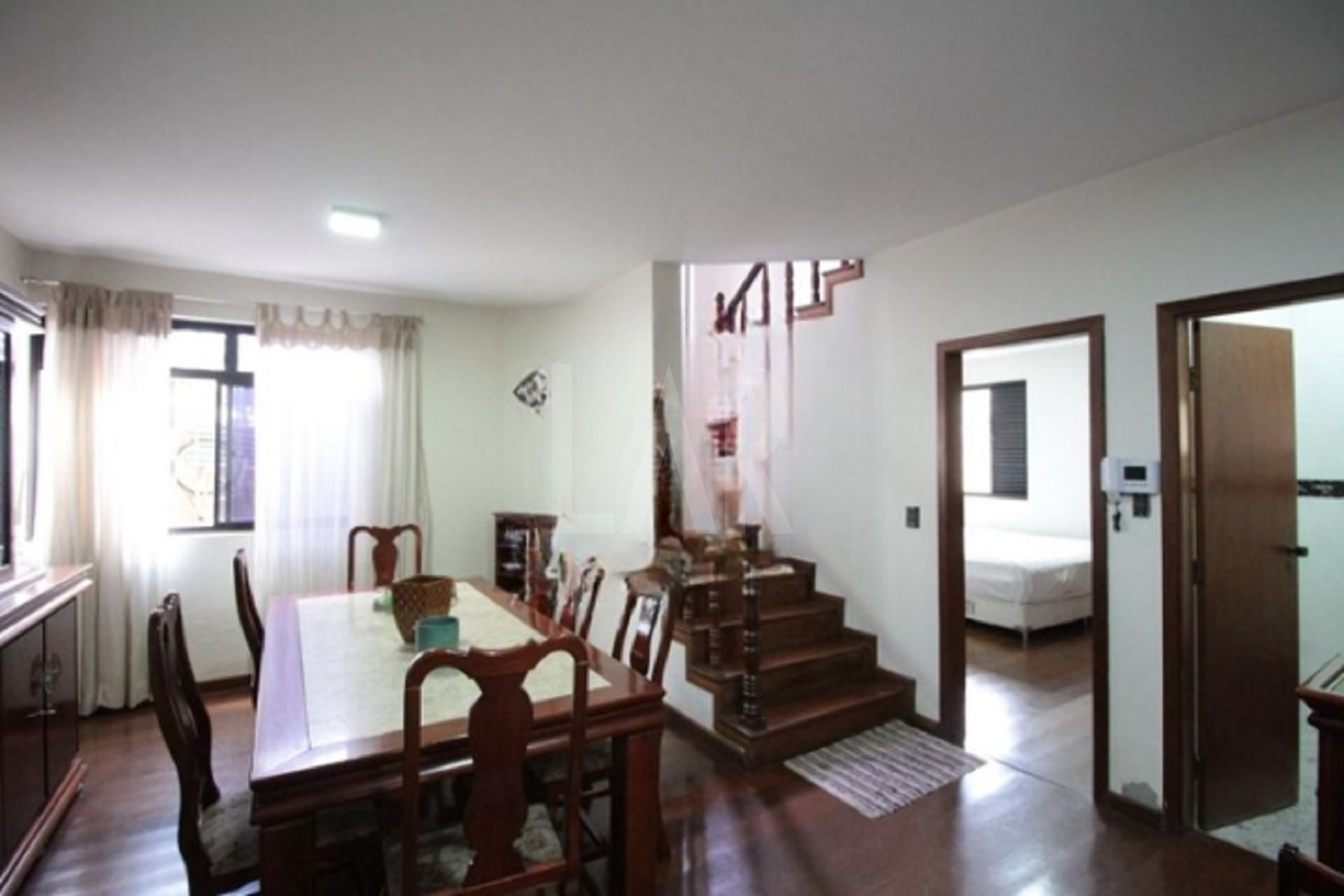 Casa de 4 quartos à venda, Santa Rosa, Belo Horizonte - MG