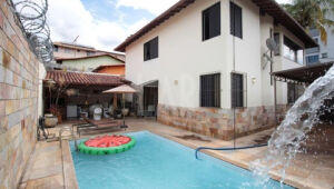 Casa de 4 quartos à venda, Santa Rosa, Belo Horizonte - MG