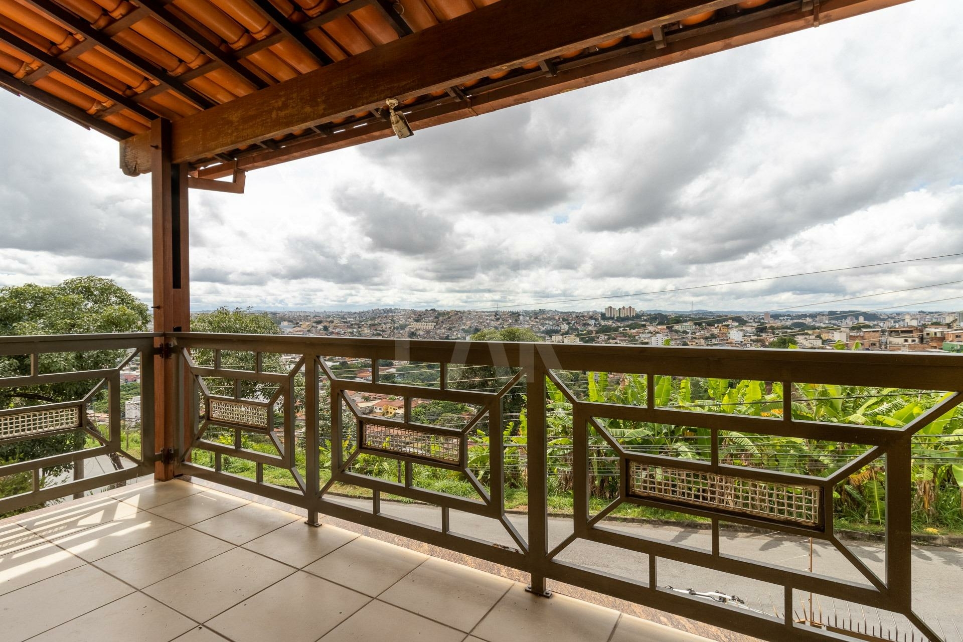 Casa de 4 quartos para alugar, Havaí, Belo Horizonte - MG