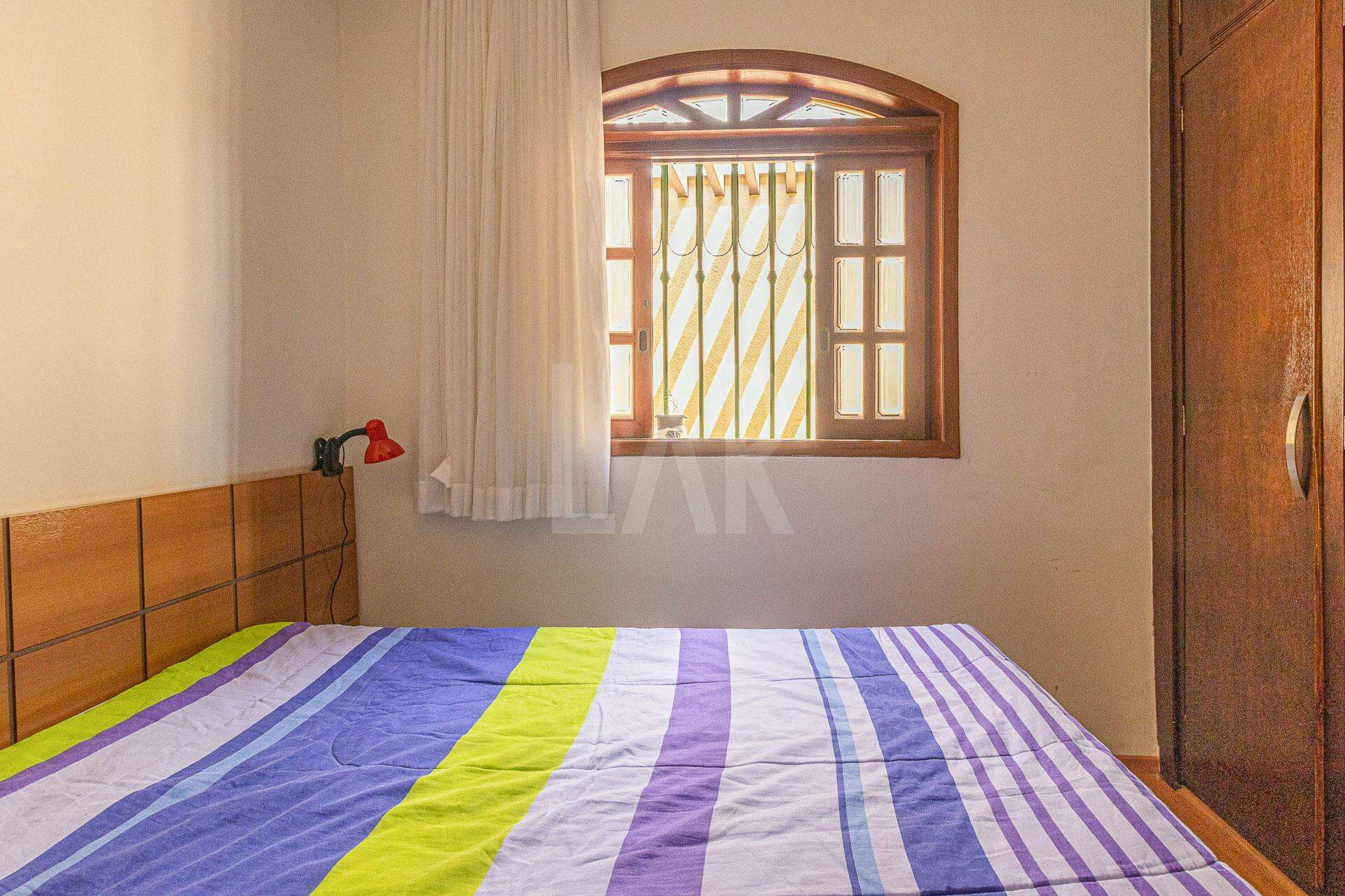 Casa de 4 quartos à venda, Bonfim, Belo Horizonte - MG