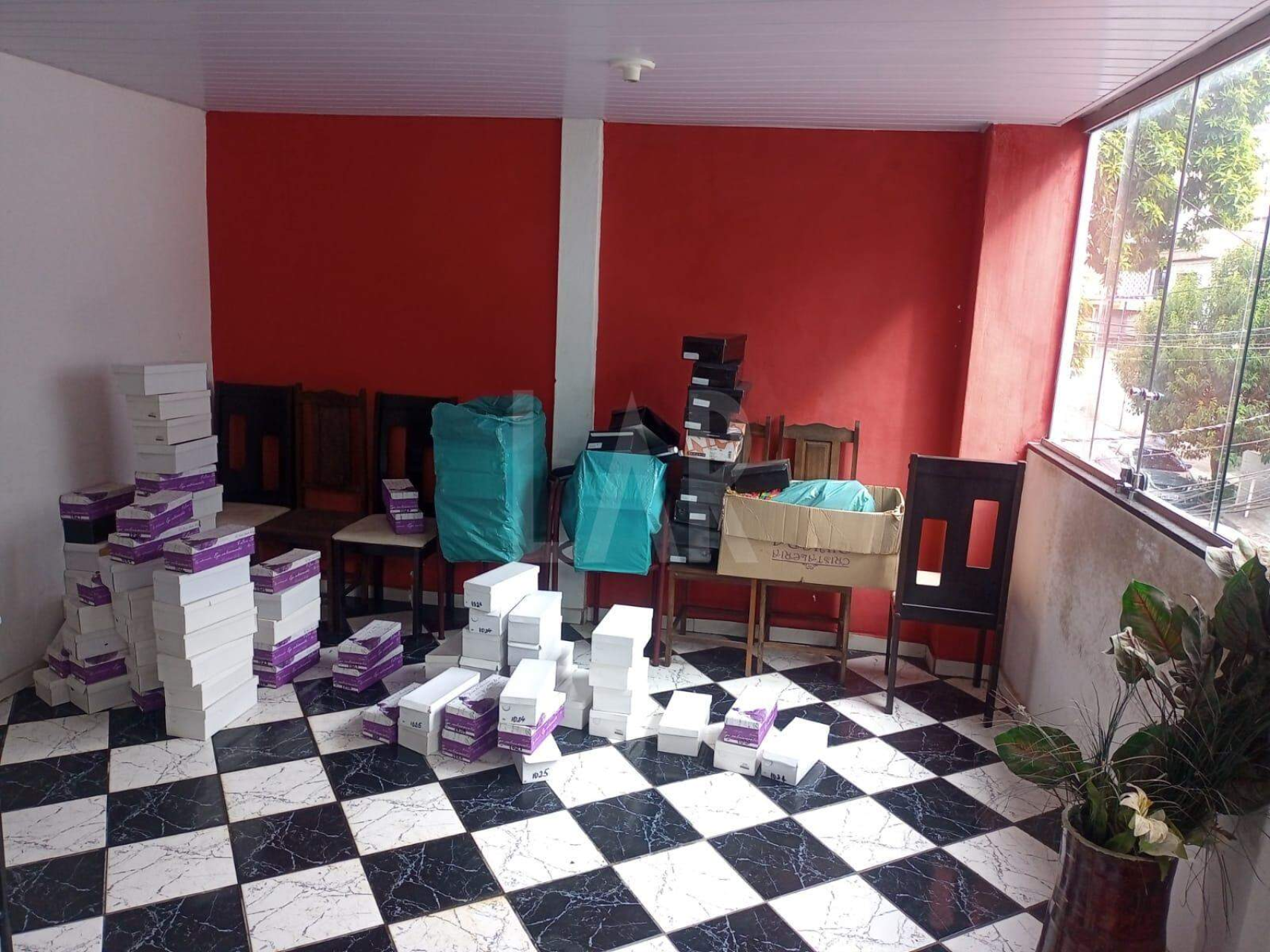 Casa de 10 quartos à venda, Ipiranga, Belo Horizonte - MG