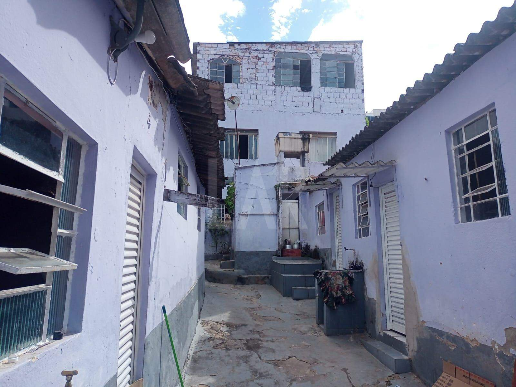 Casa de 10 quartos à venda, Ipiranga, Belo Horizonte - MG