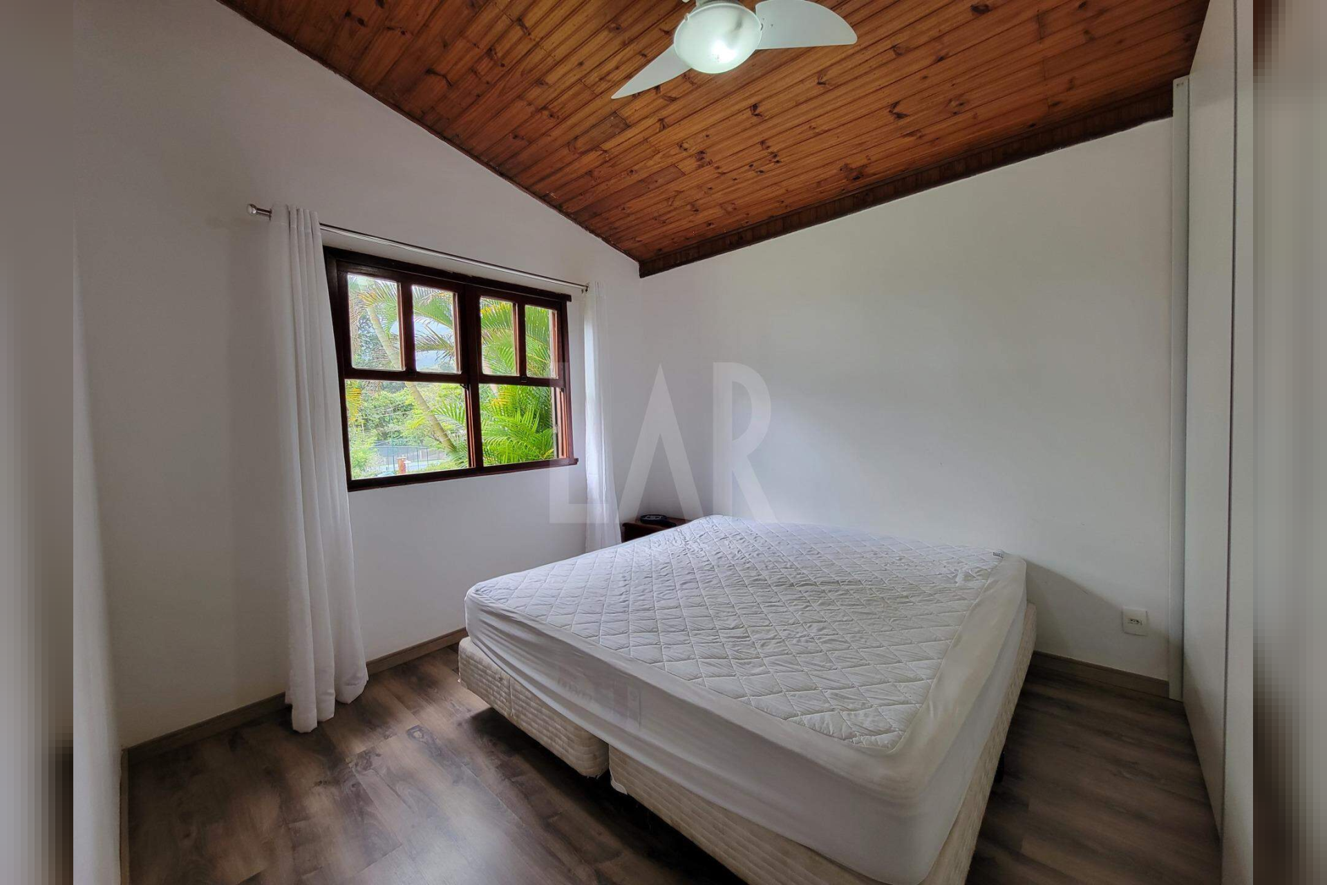Casa de 2 quartos para alugar, Retiro do Chalé, Brumadinho - MG