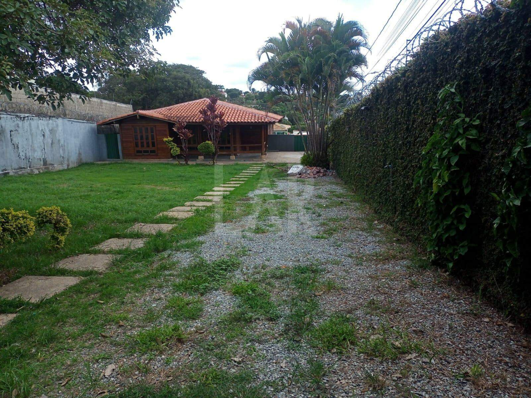 Casa de 3 quartos à venda, Trevo, Belo Horizonte - MG