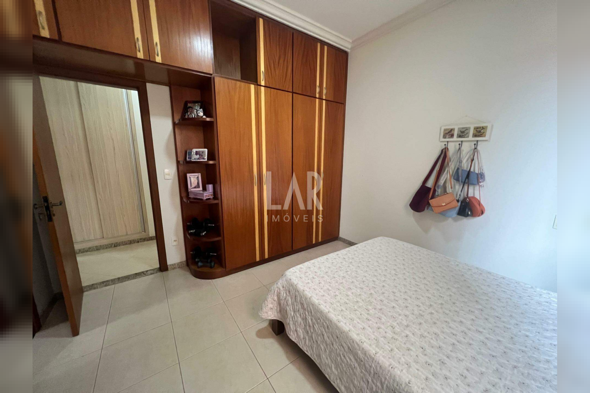 Casa de 4 quartos à venda, Itapoã, Belo Horizonte - MG