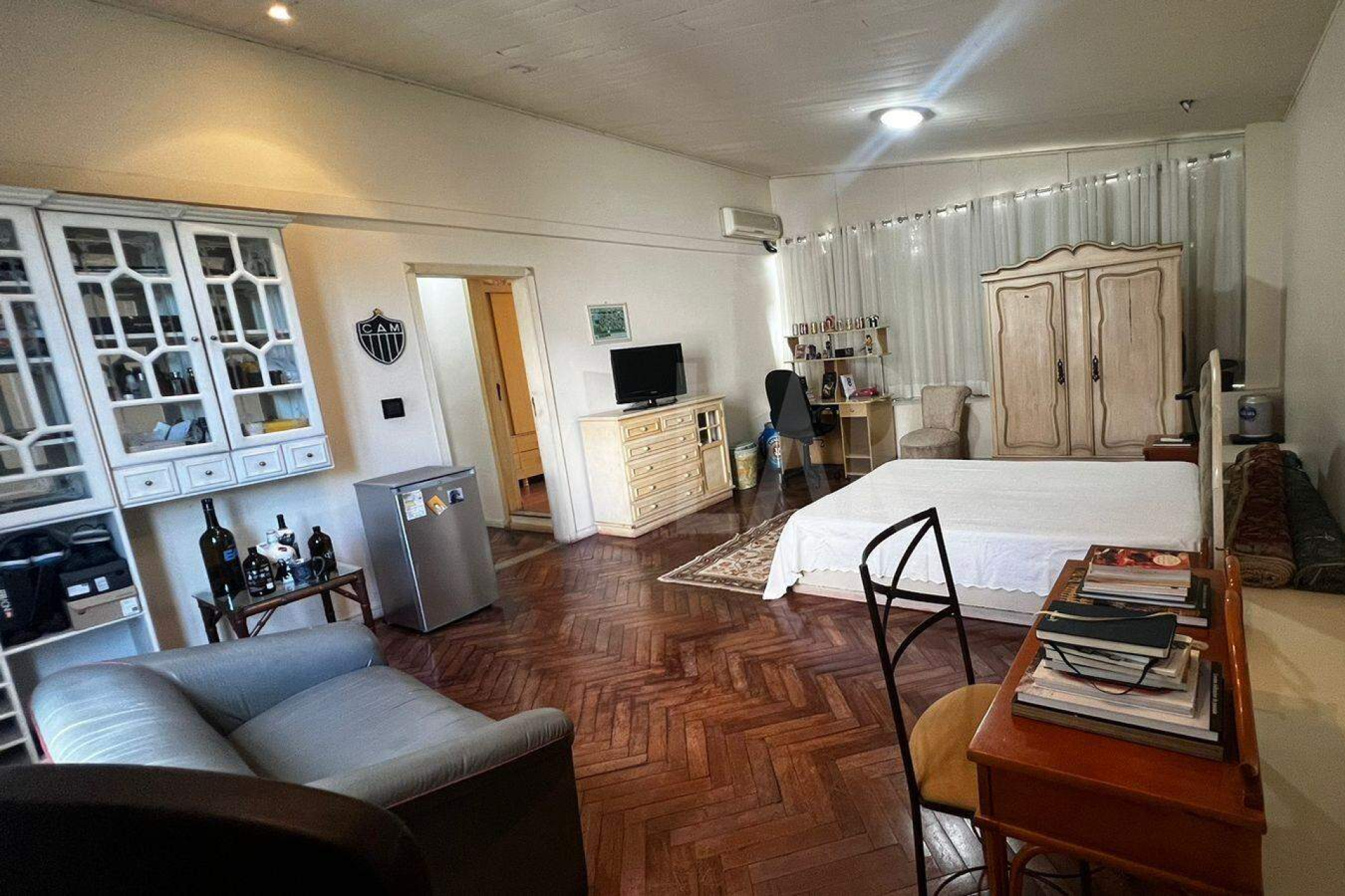 Casa de 9 quartos à venda, Santa Amélia, Belo Horizonte - MG