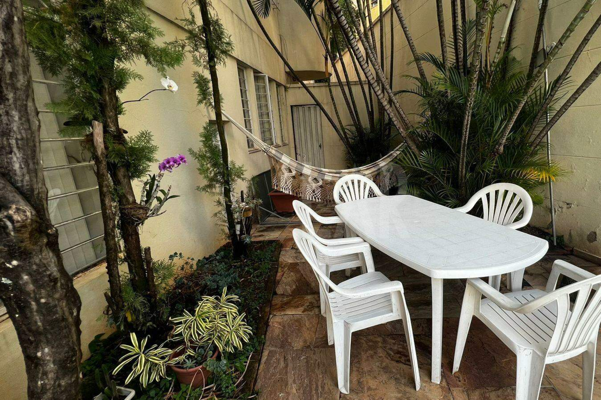 Casa de 9 quartos à venda, Santa Amélia, Belo Horizonte - MG