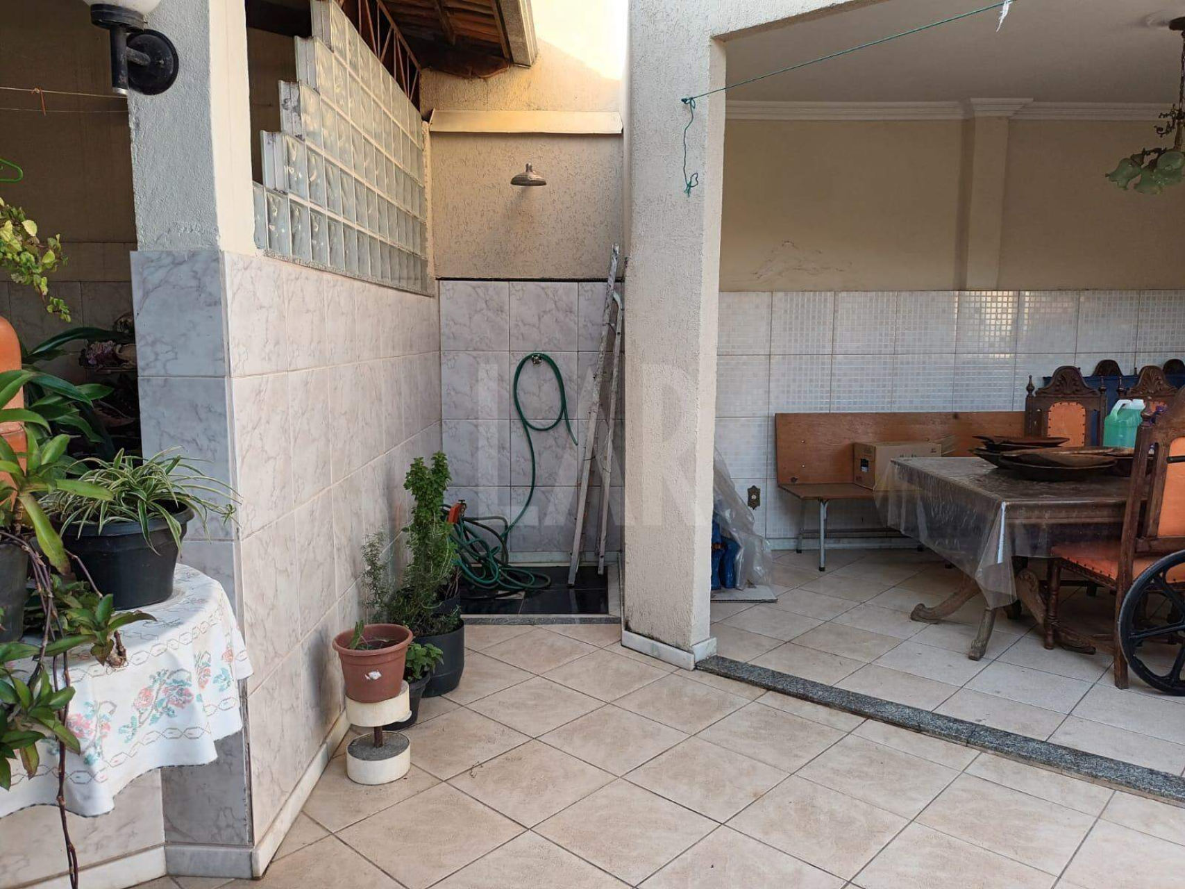 Casa de 3 quartos à venda, Califórnia, Belo Horizonte - MG