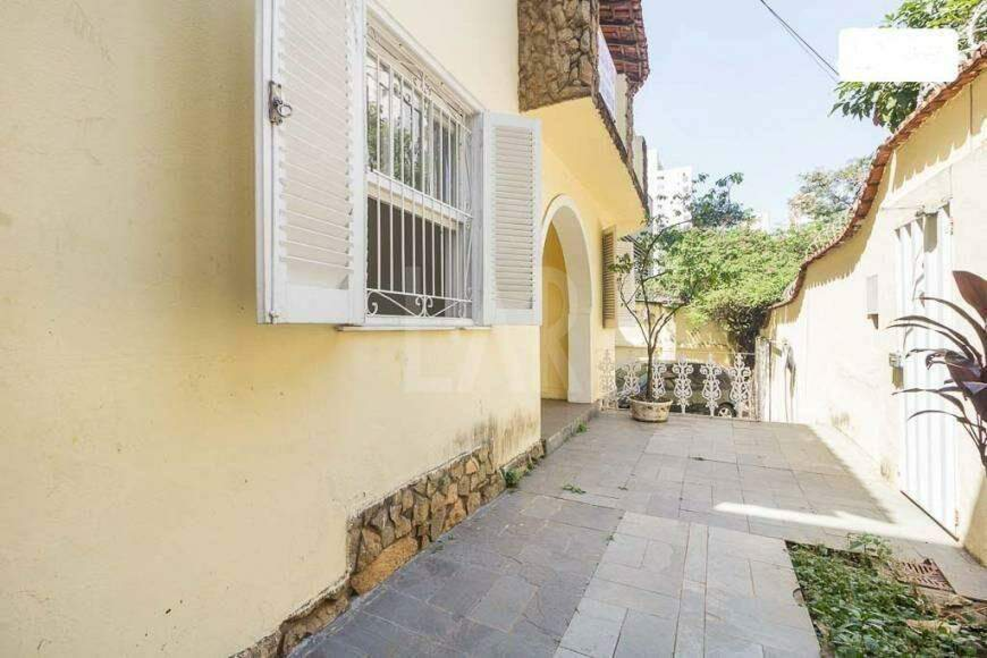 Casa de 5 quartos à venda, Lourdes, Belo Horizonte - MG
