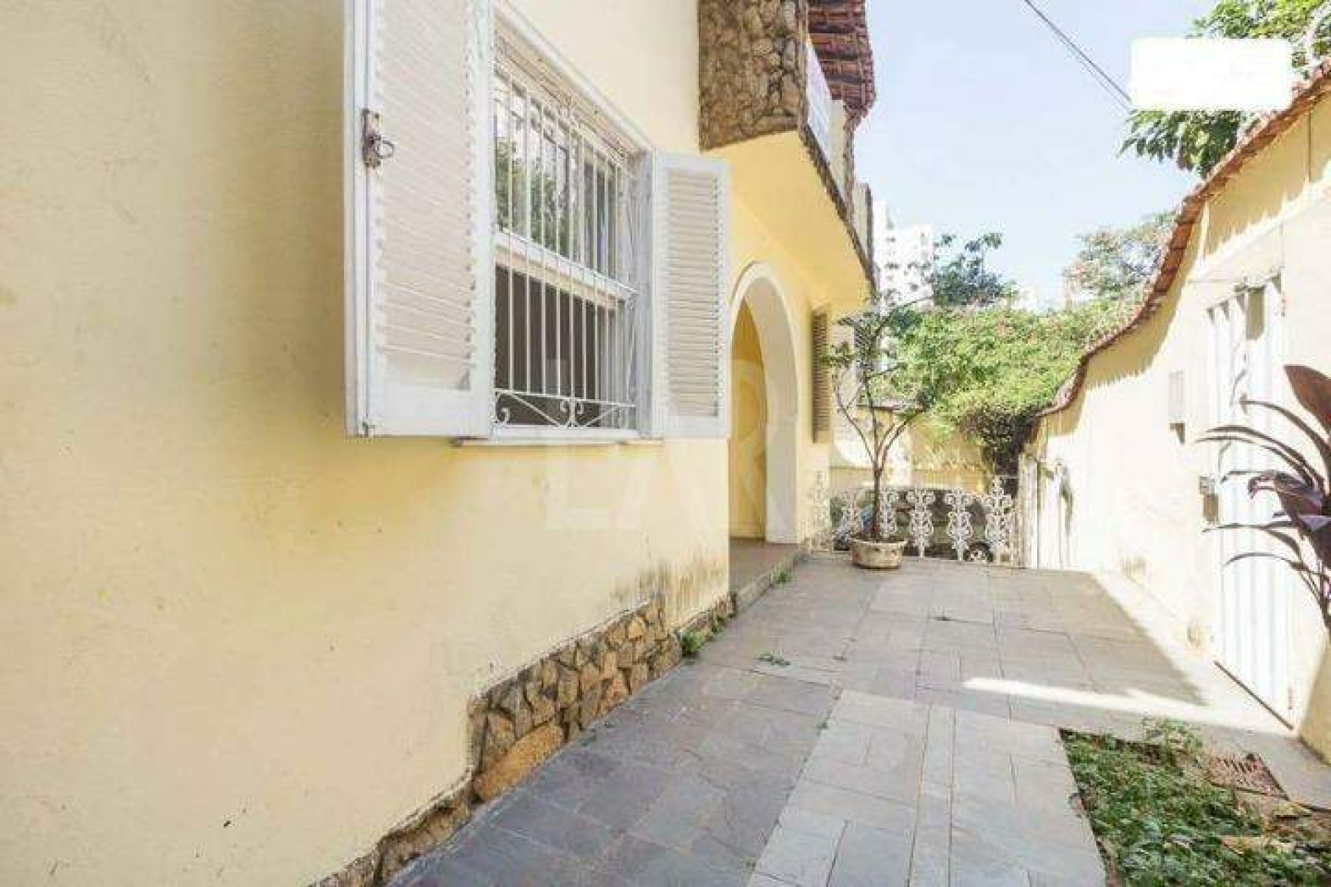 Casa de 5 quartos à venda, Lourdes, Belo Horizonte - MG