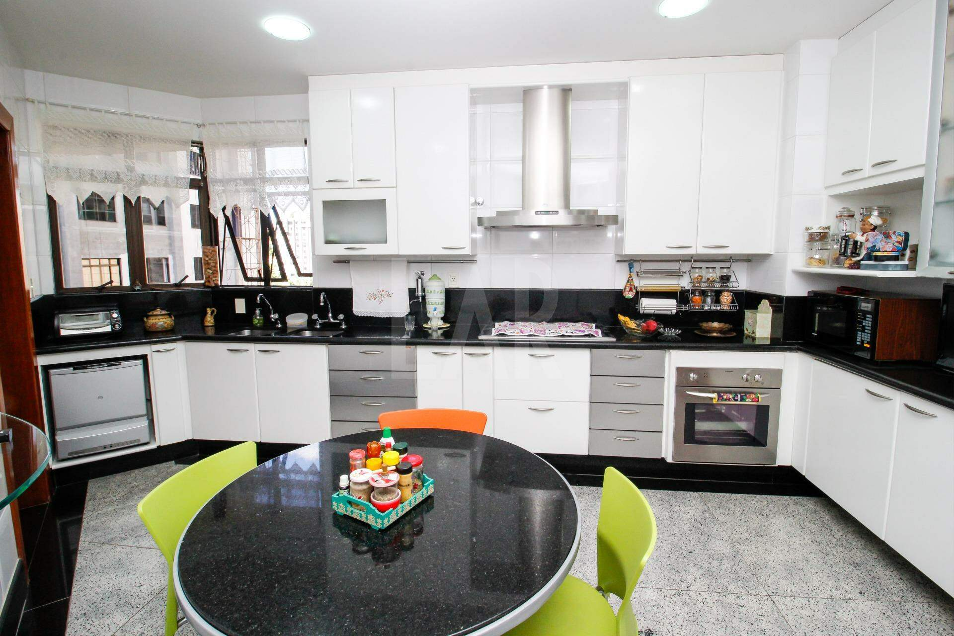 Apartamento de 4 quartos à venda, Funcionários, Belo Horizonte - MG