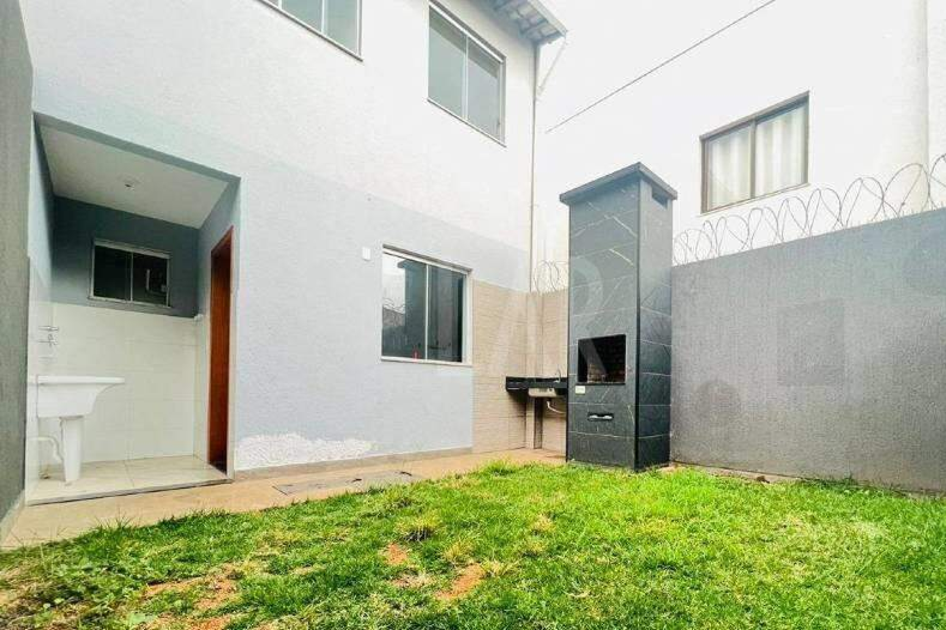 Casa Geminada de 3 quartos à venda, Rio Branco, Belo Horizonte - MG
