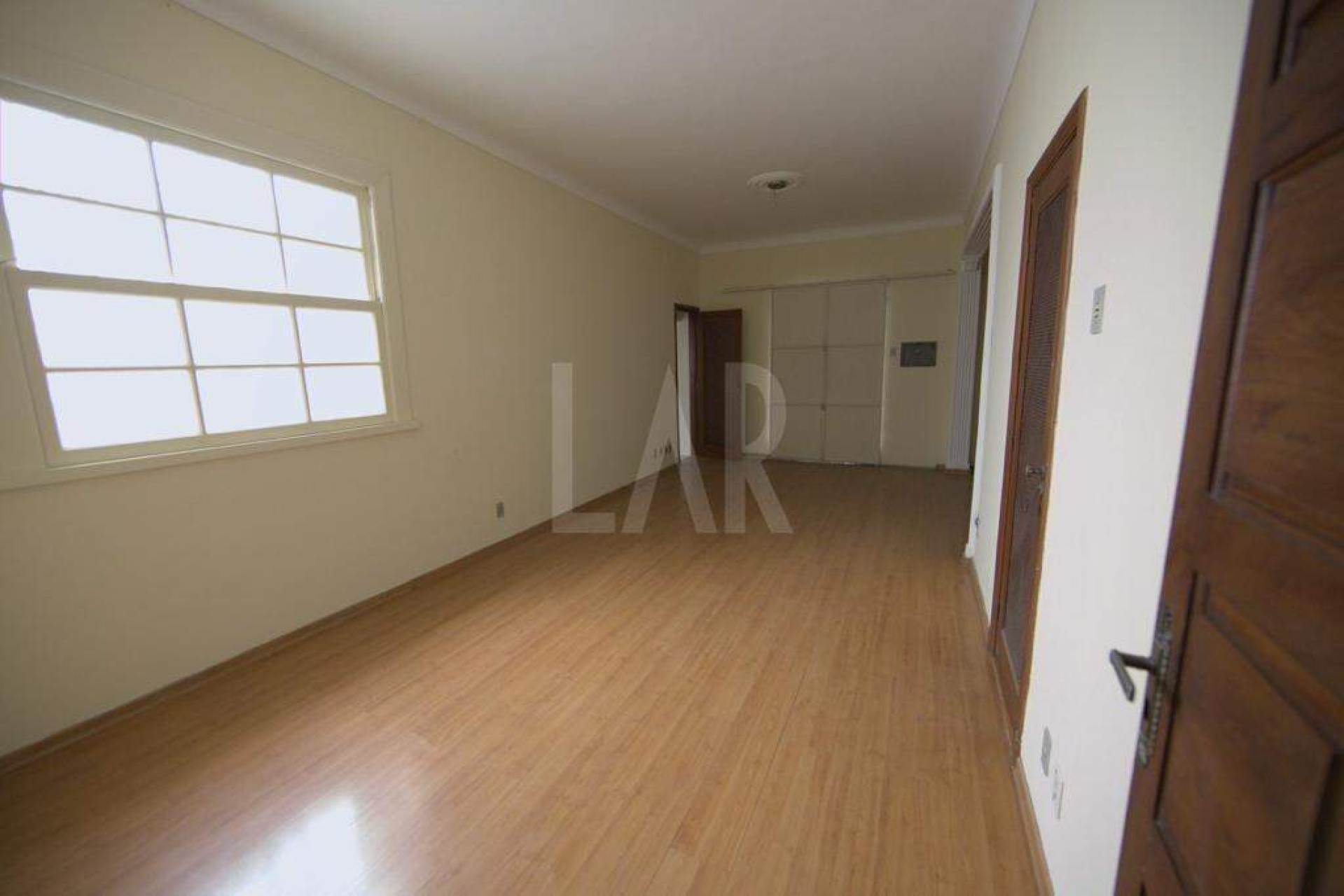 Casa Comercial de 3 quartos para alugar, Santa Efigênia, Belo Horizonte - MG